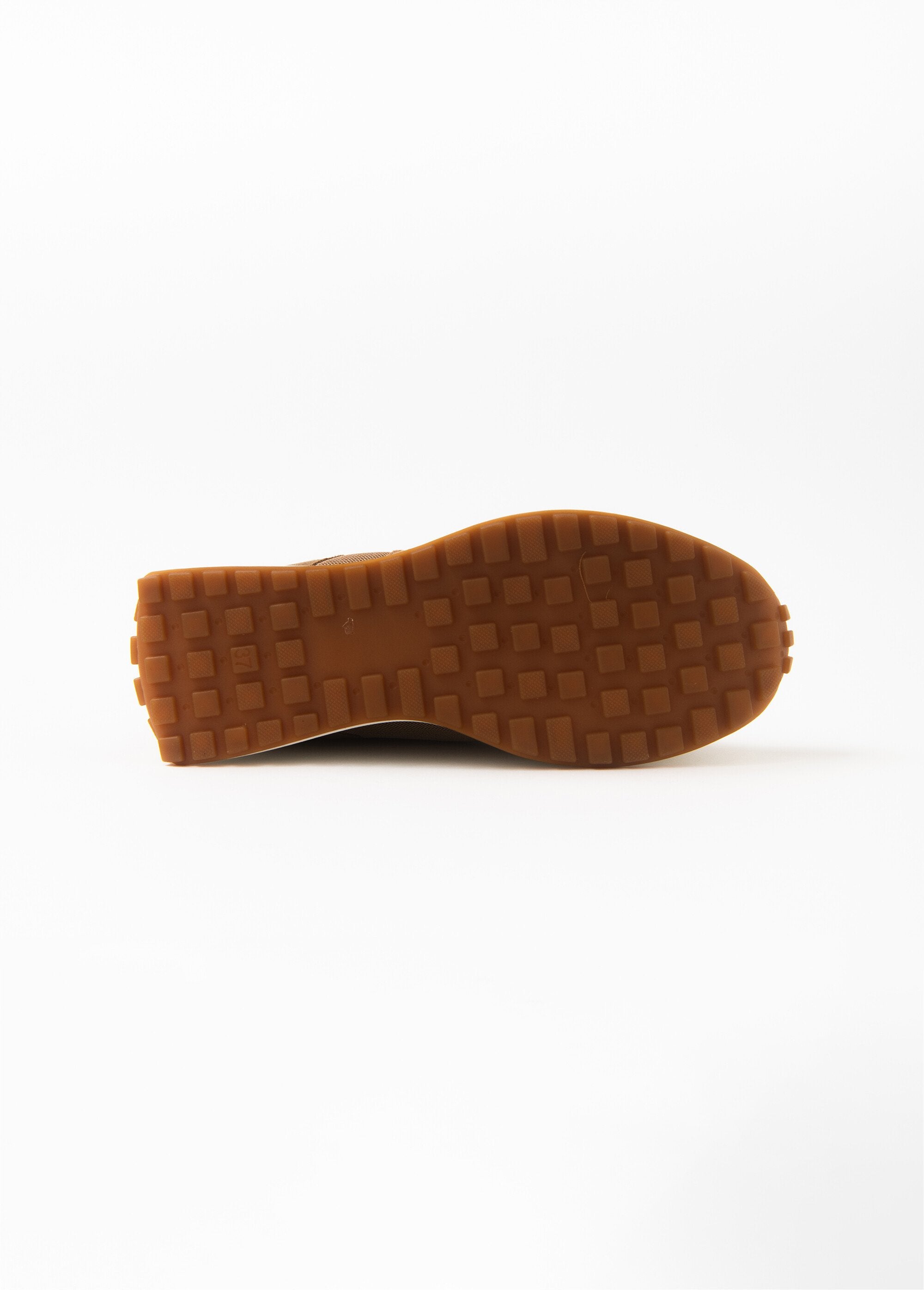 Zapatillas_multimateria_doradas_con_cordones_Dorado_UN1_slim