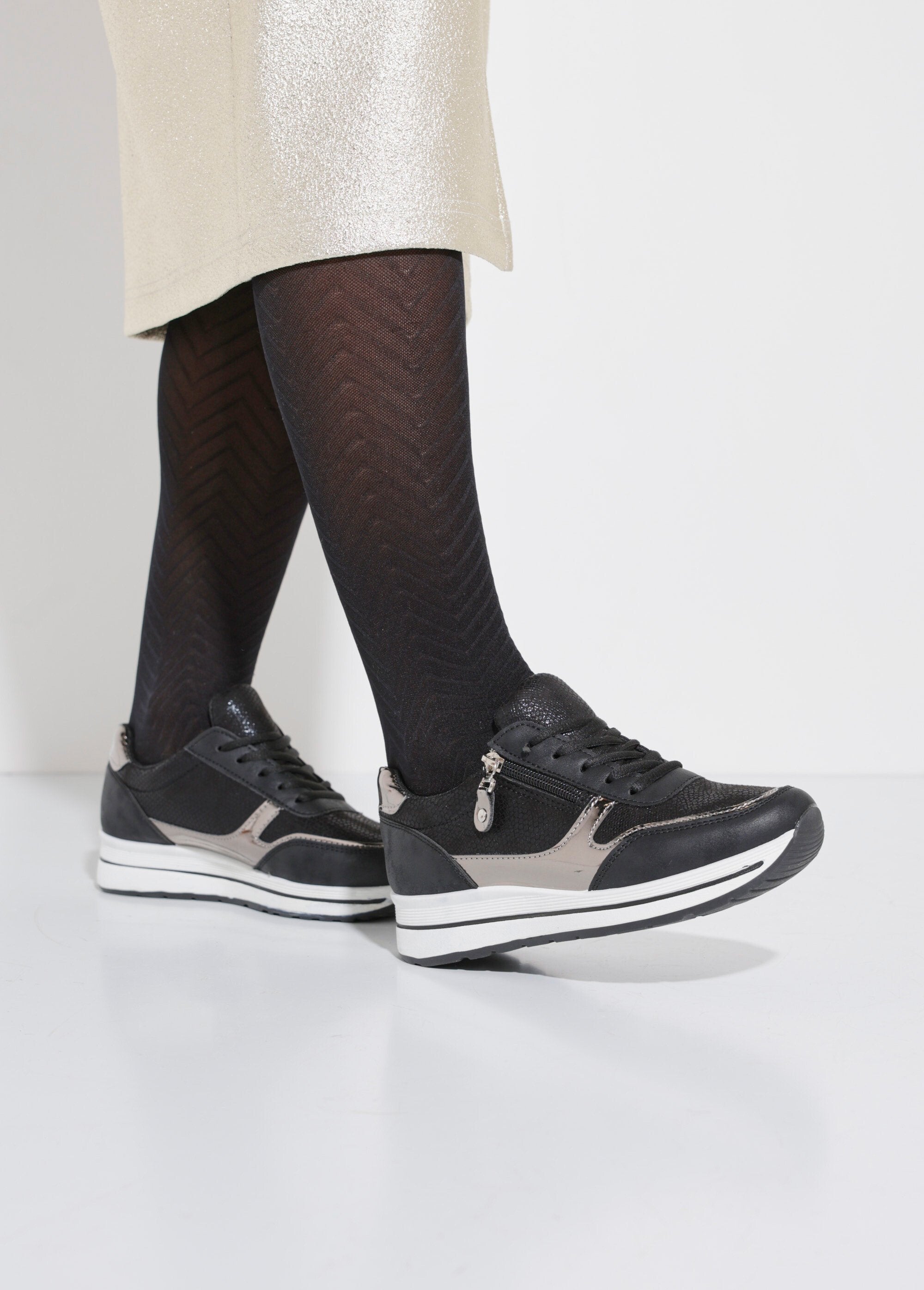 Zapatillas_multimaterial_con_cordones_y_cremallera_Negro_SF1_slim