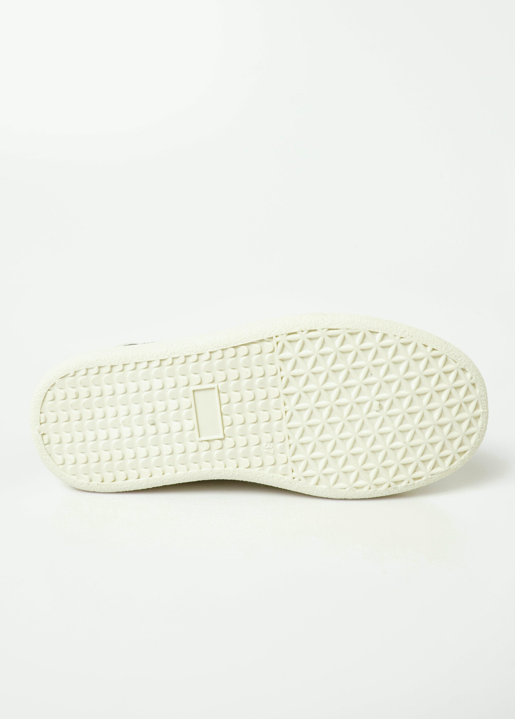 Zapatillas_con_lentejuelas_y_suela_de_cuña_Leopardo_UN1_slim