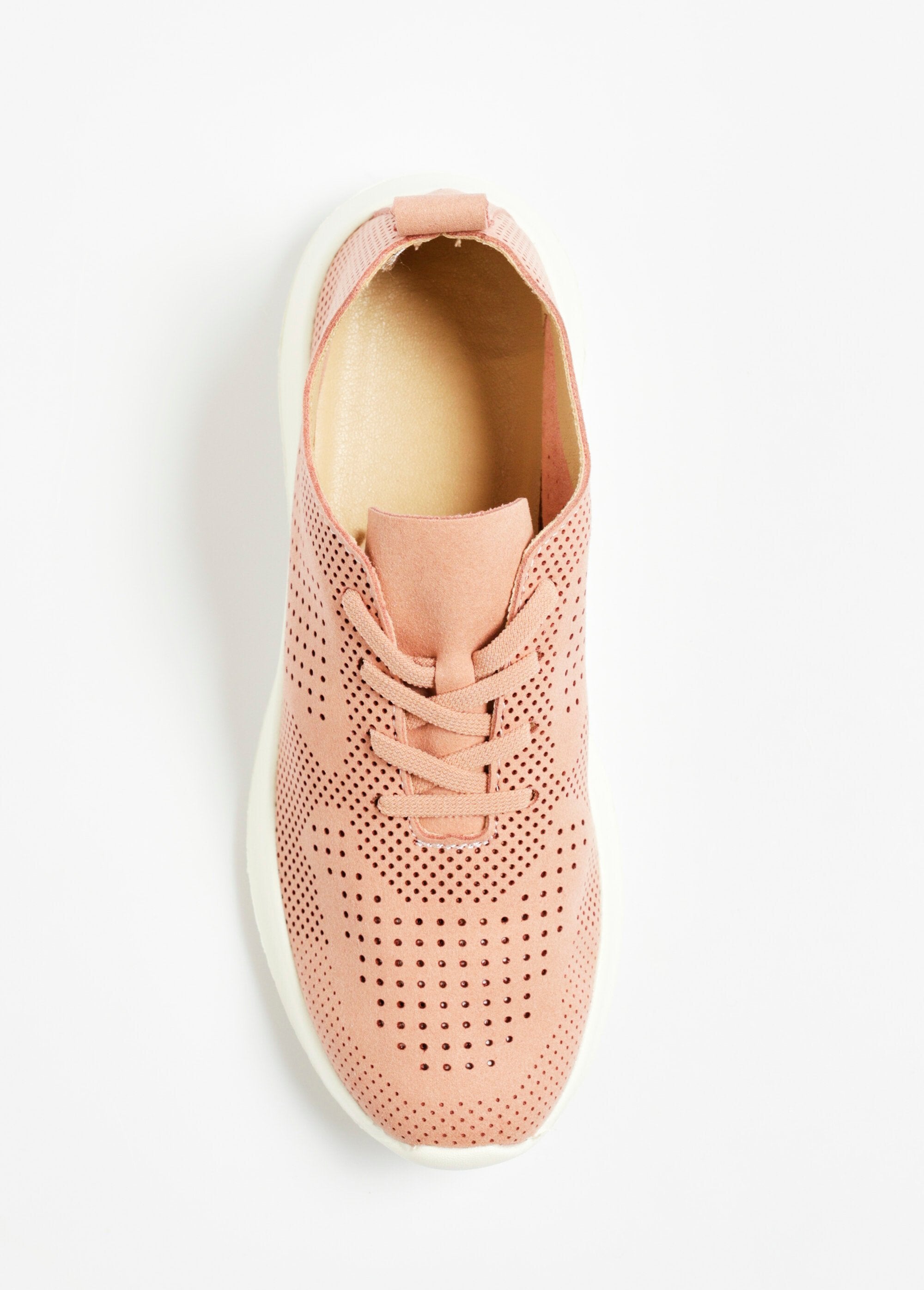 Zapatillas_deportivas_con_efecto_ante_perforado_y_cordones_Rosa_OV1_slim