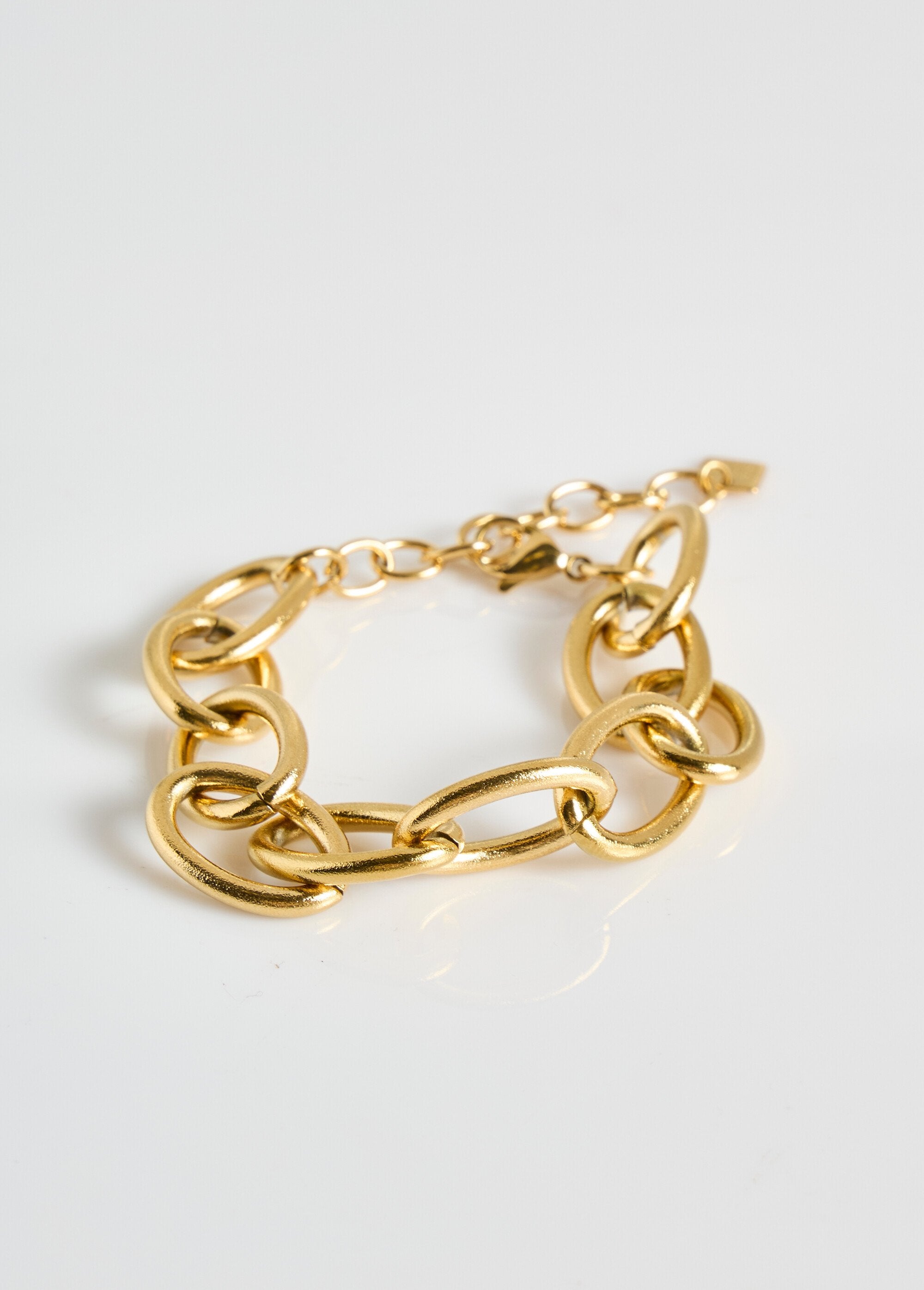 Pulsera_de_eslabones_ovalados_de_acero_inoxidable_Dorado_DE1_slim