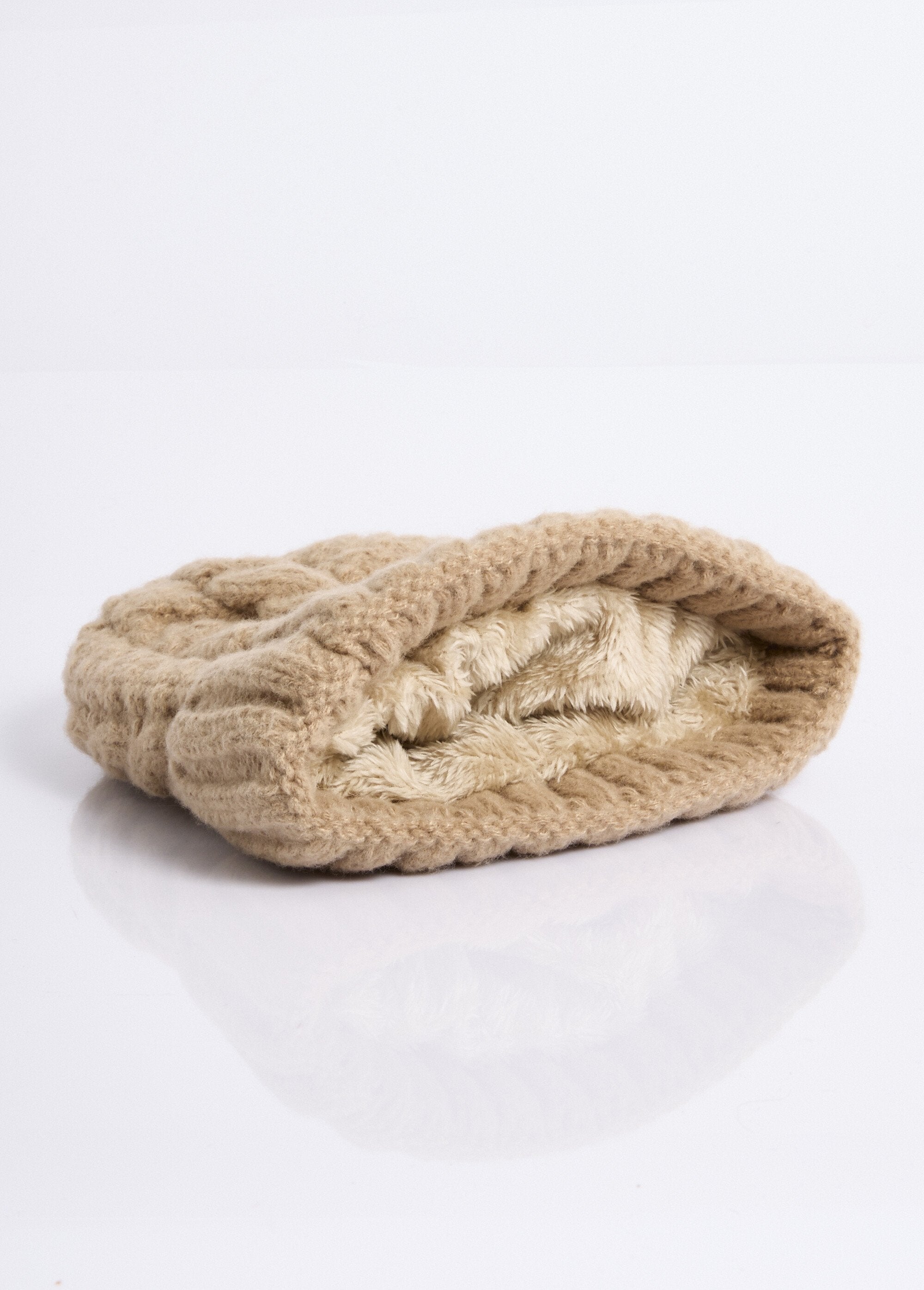 Gorro_interior_de_malla_sherpa_Beige_DE1_slim
