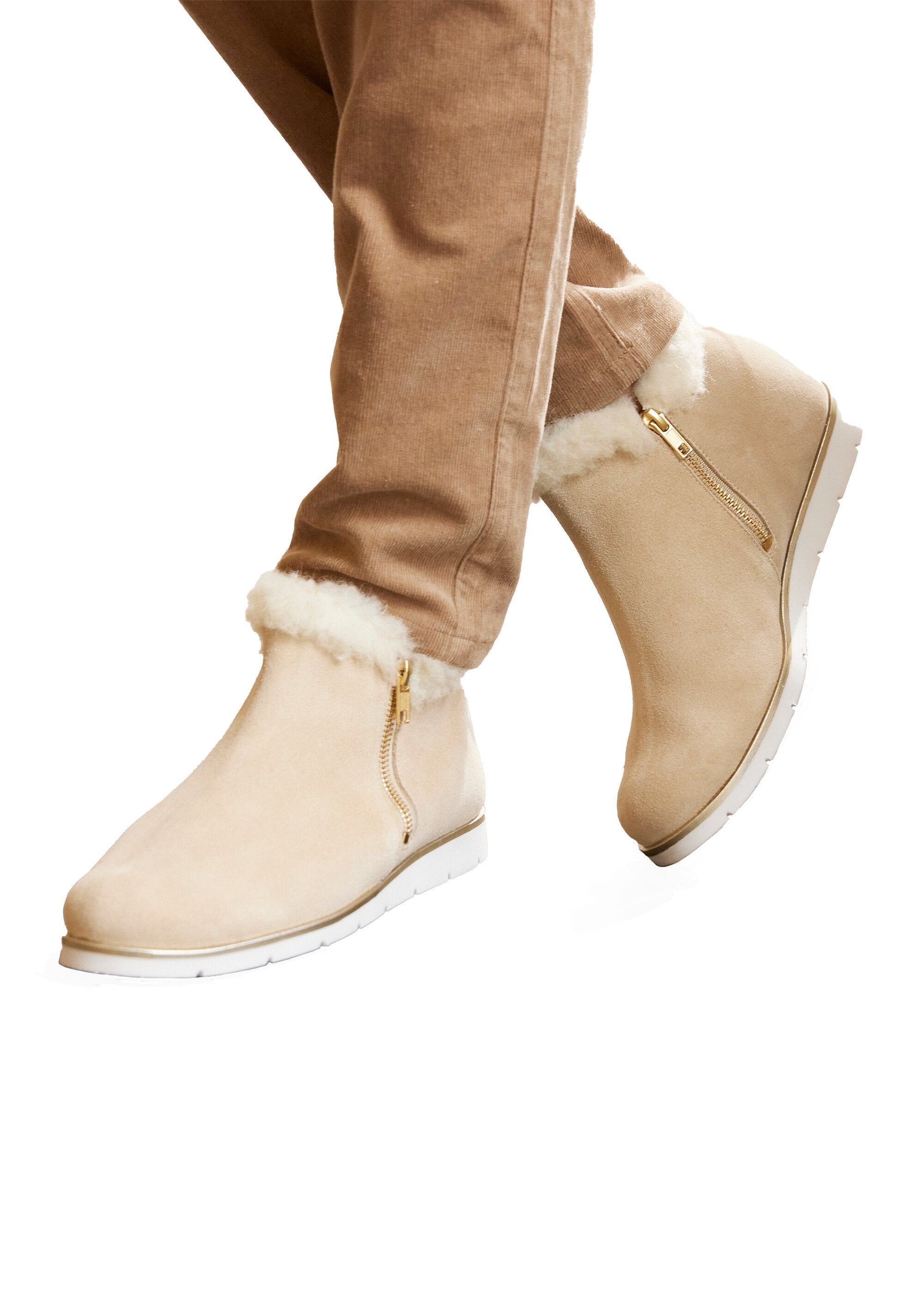Botas_de_piel_con_ribete_de_piel_sintética_Beige_FA1_slim