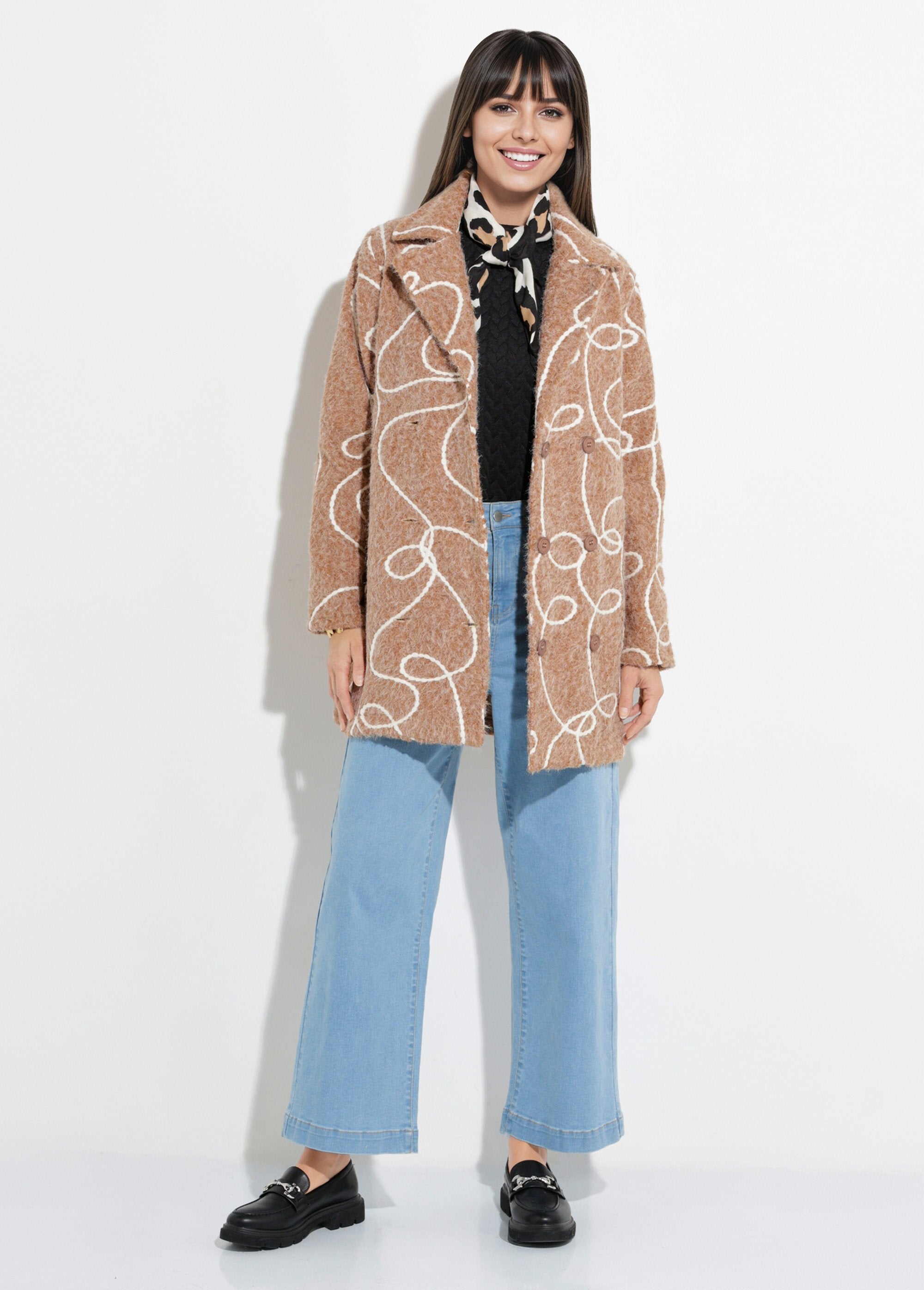 Abrigo_largo_y_elegante_de_lana_hervida_estilo_guisante_Beige_SF1_slim