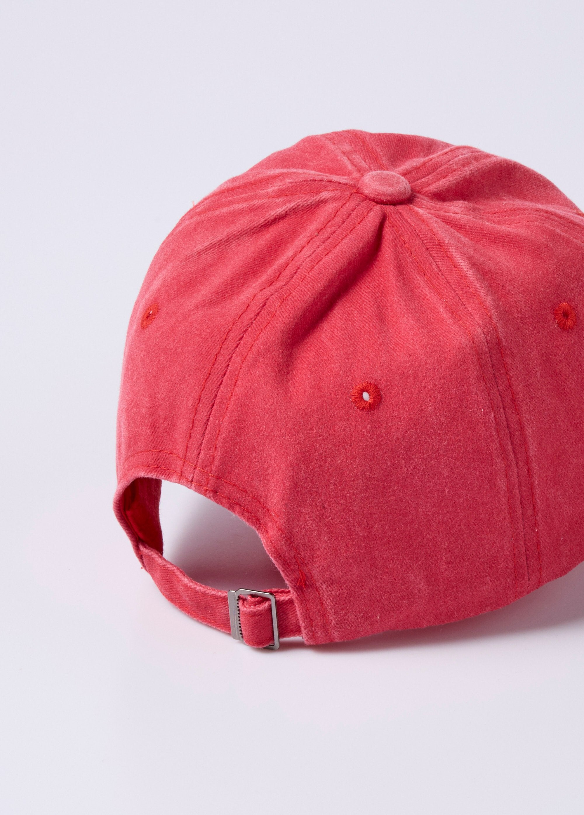 Gorra_de_hombre_en_lona_vaquera_de_color_Rojo_DO1_slim
