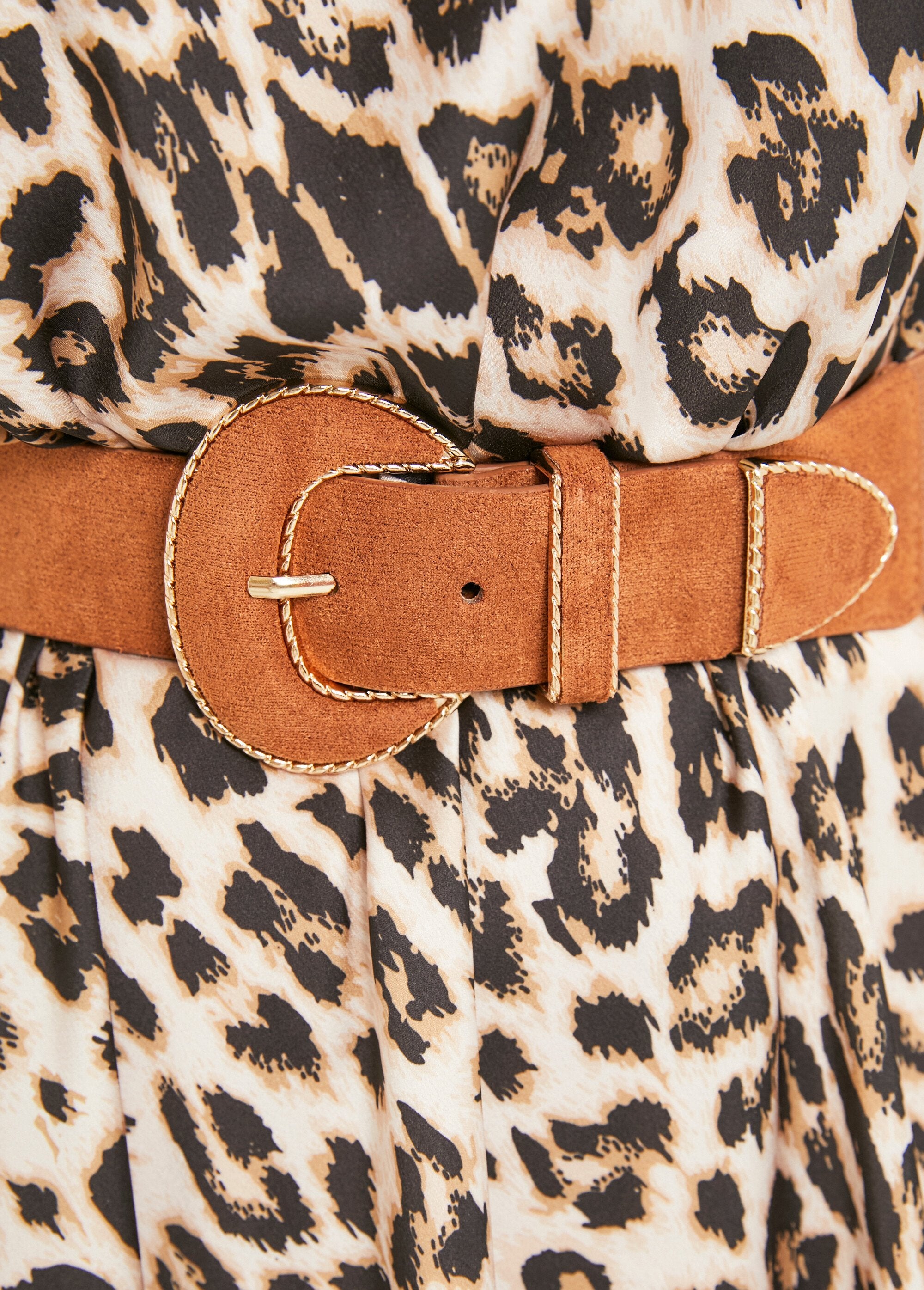 Cinturón_elástico_con_hebilla_de_fantasía_camello_DE1_slim