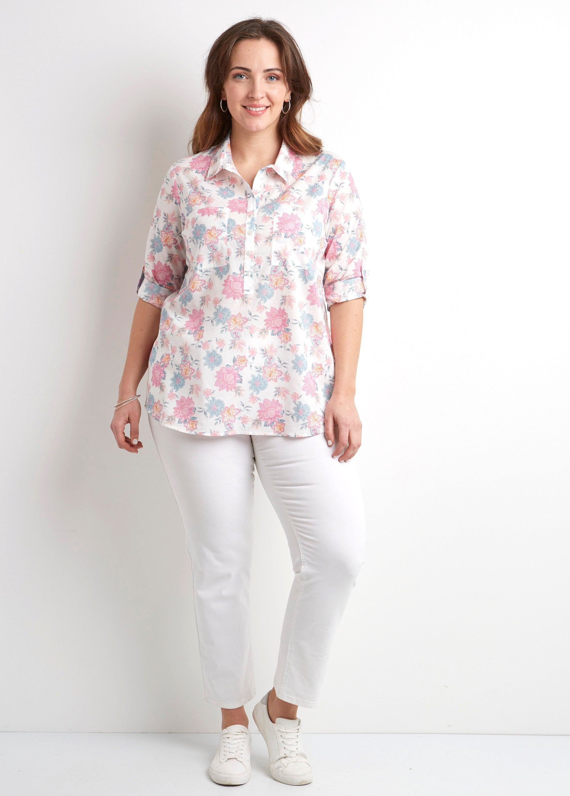 Blusa_larga_abotonada_con_estampado_floral_en_algodón_Estampado_rosa_SF1_curvy