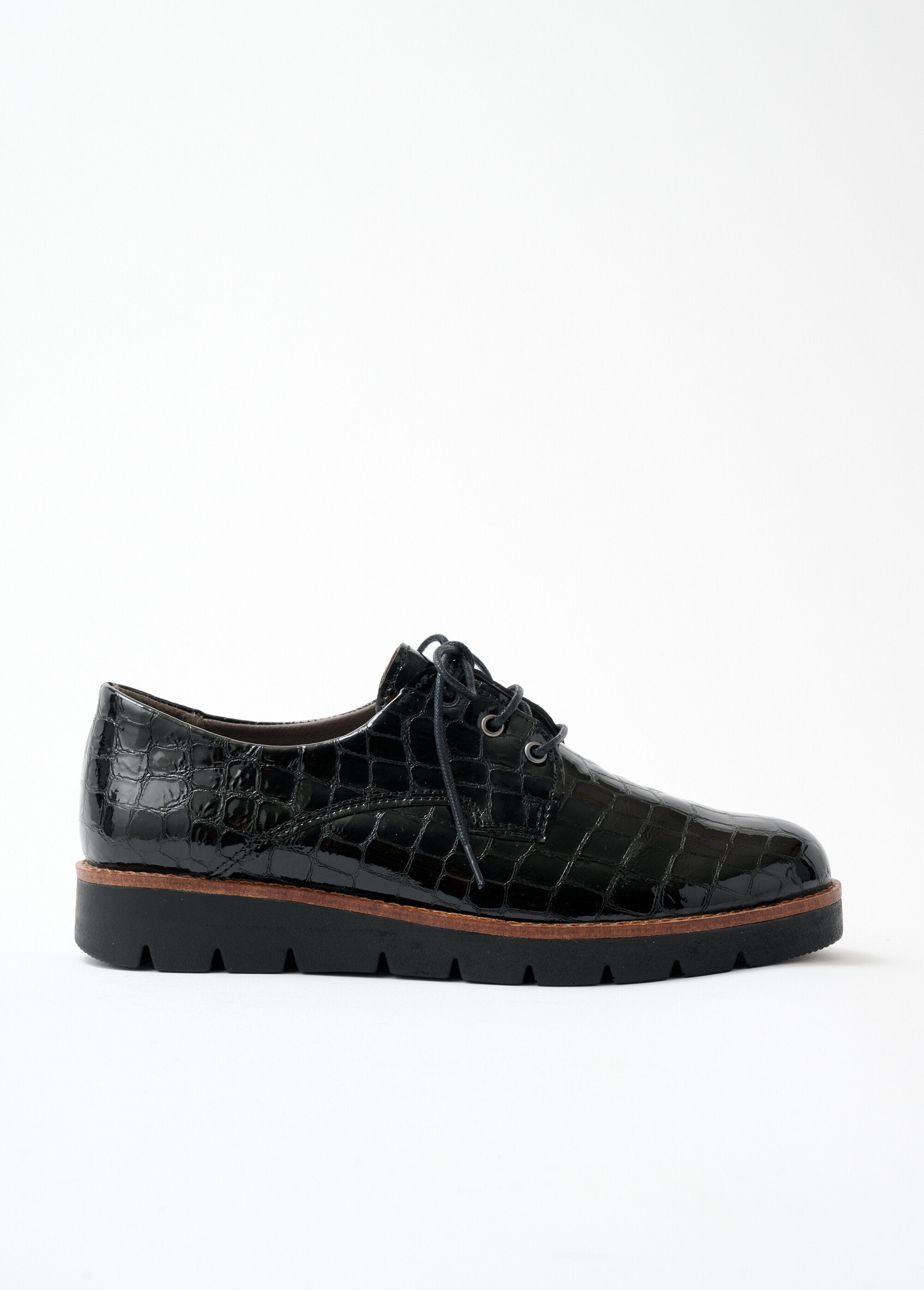 Derbys_de_piel_con_efecto_reptil_de_gran_ancho_Negro_DR1_slim