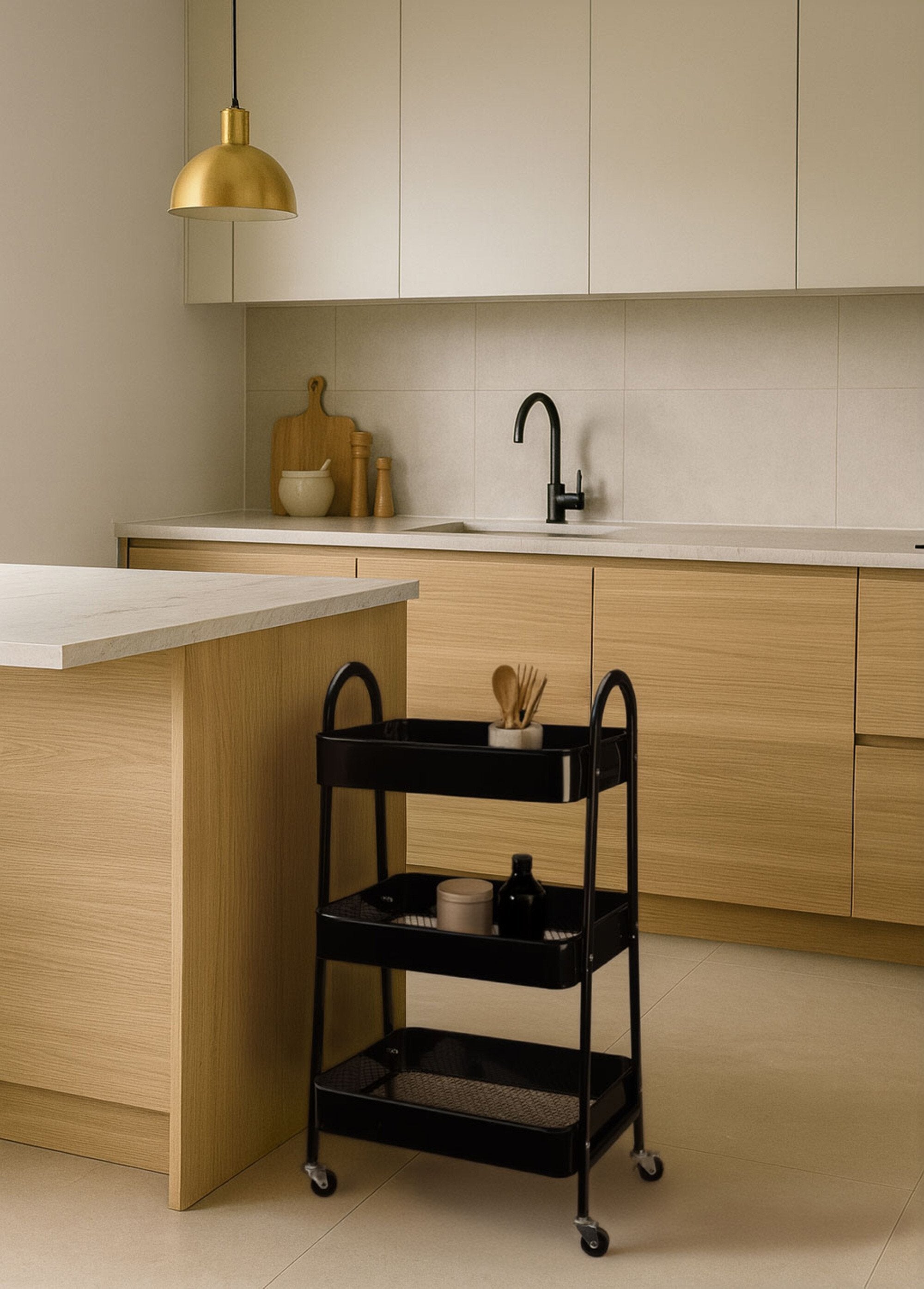 Carro_de_metal_oscuro_con_ruedas,_3_niveles_Negro_SF1_slim