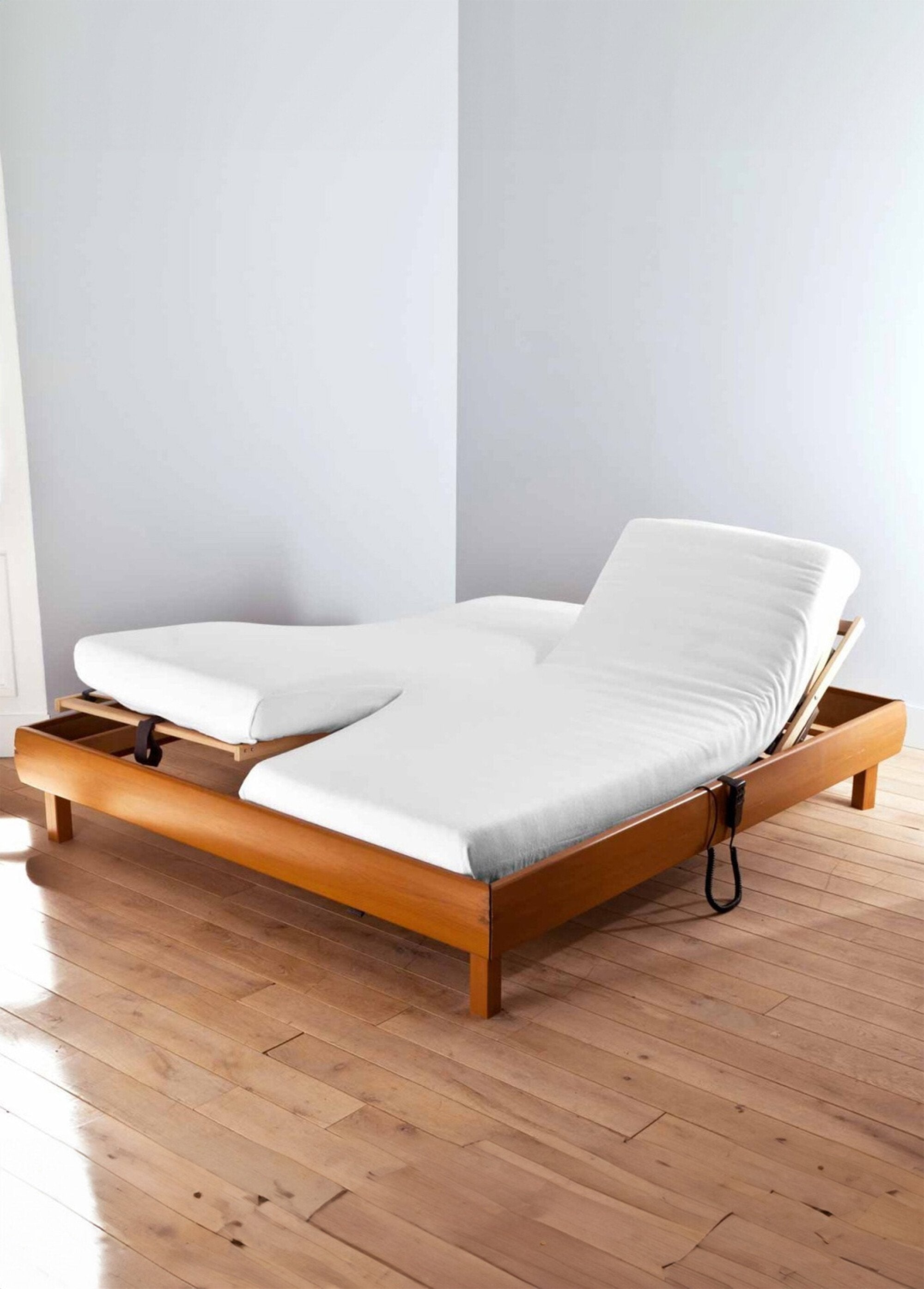 Sábana_bajera_ajustable_doble_para_cama_articulada_Blanco,_Blanca_DE1_slim