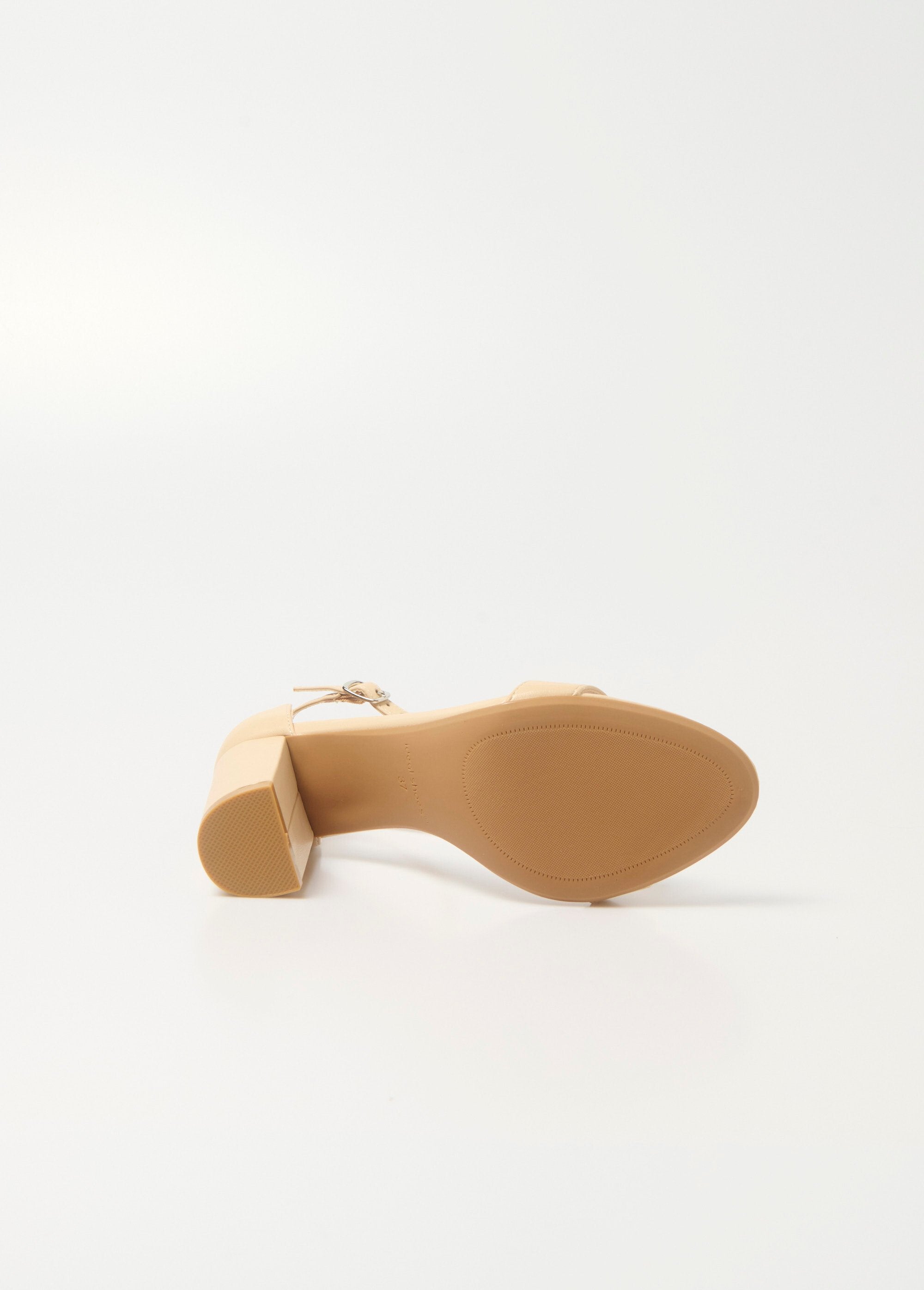 Sandalias_de_tacón_alto_con_tiras_en_el_tobillo_Beige_UN1_slim