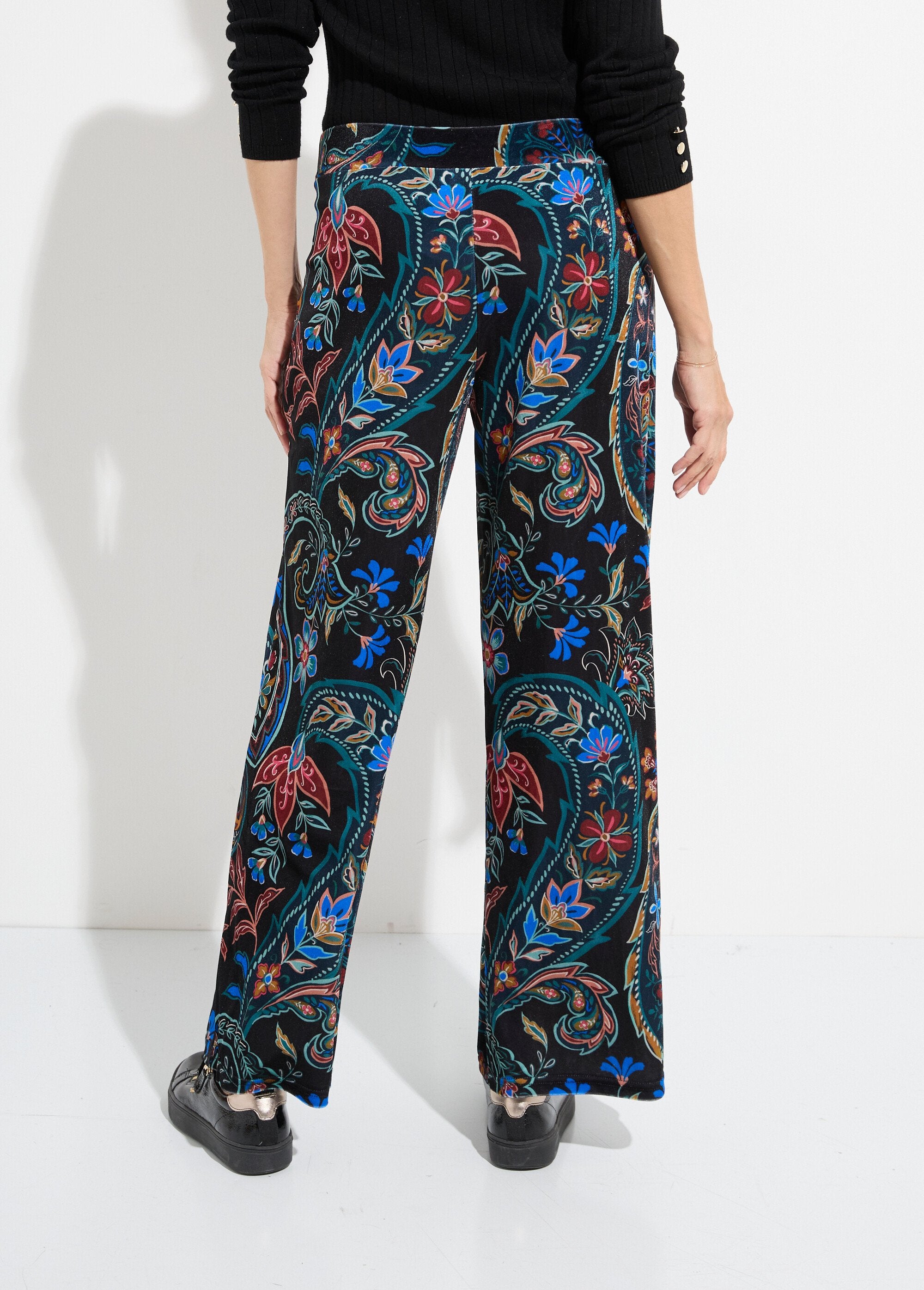 Pantalones_de_terciopelo_con_estampado_paisley_Estampados_negros_DO1_slim