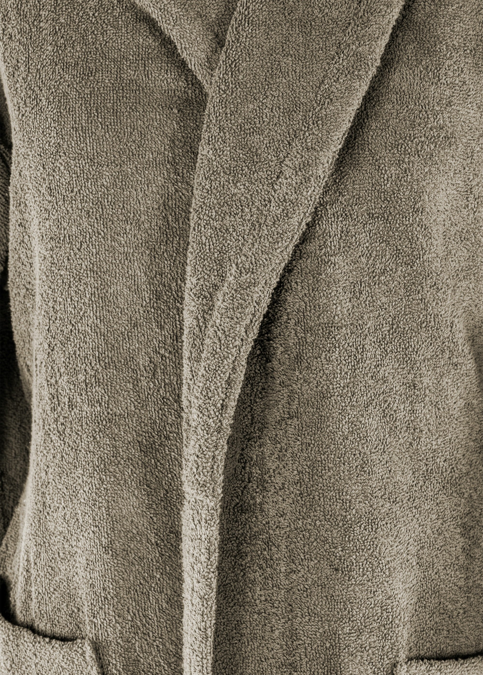 Albornoz_largo_de_rizo_con_cuello_chal_Lunar_DE3_slim