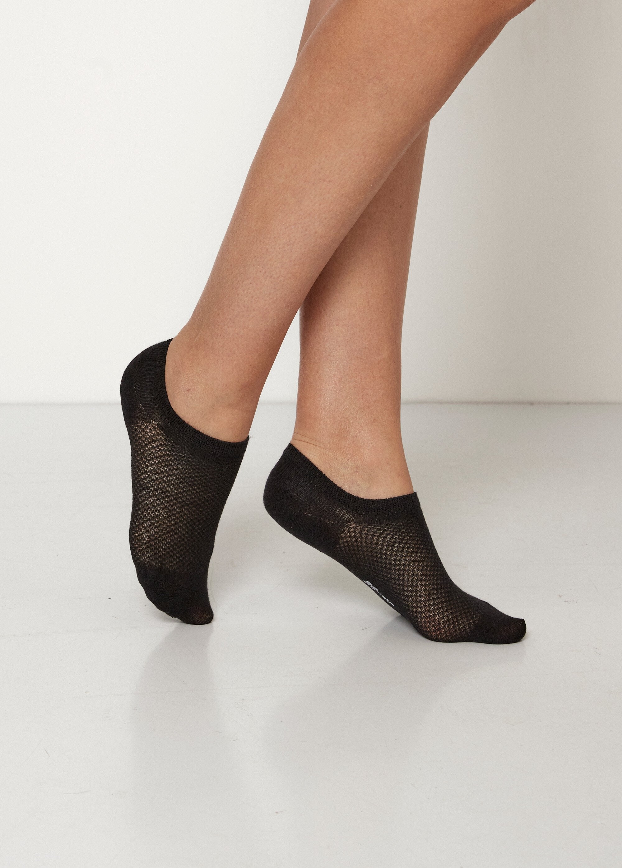 Protectores_de_pies_ricos_en_algodón_Negro_DE1_slim