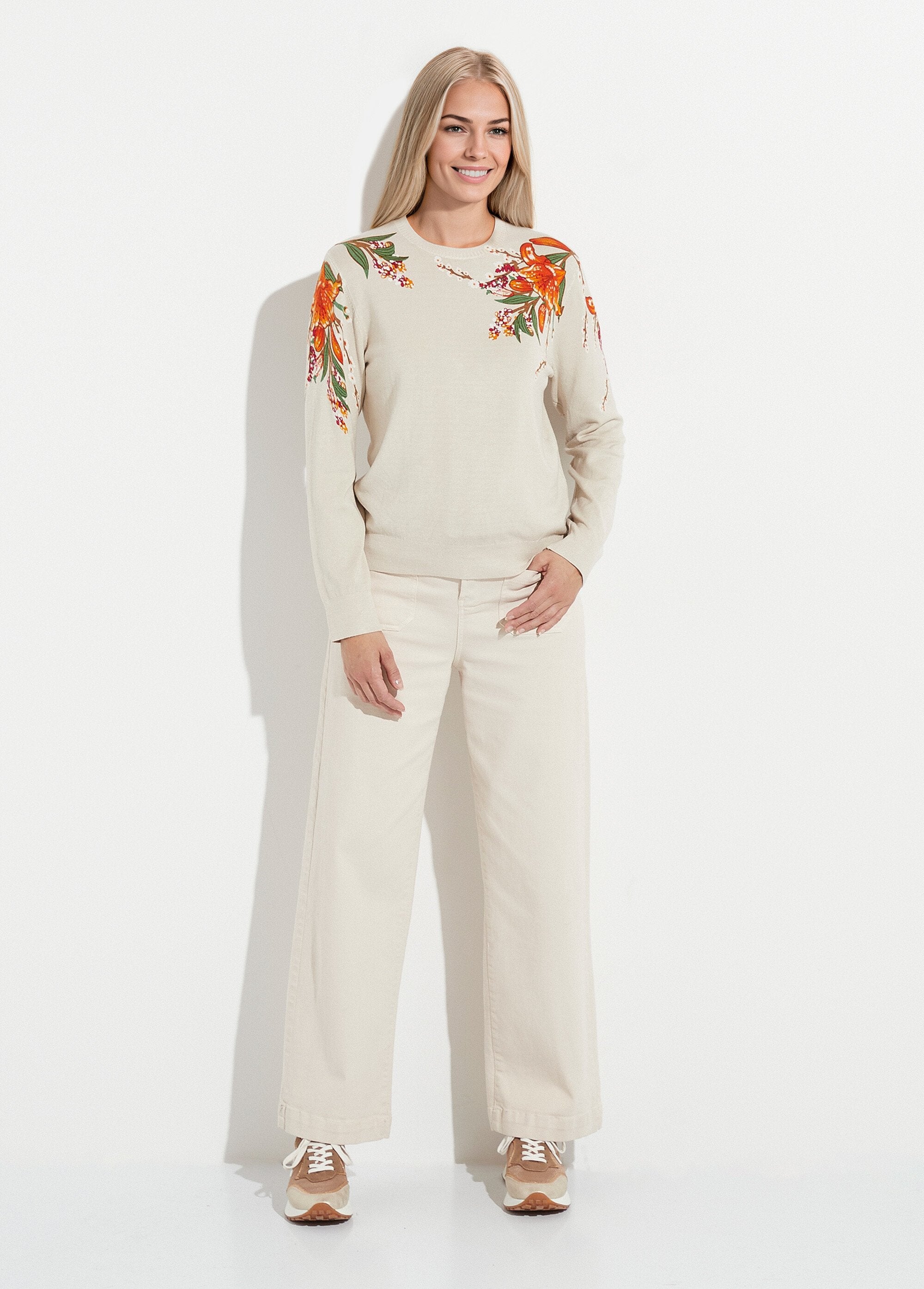 Suéter_cálido_de_manga_larga_con_estampado_floral_y_cuello_redondo_Beige_SF1_slim