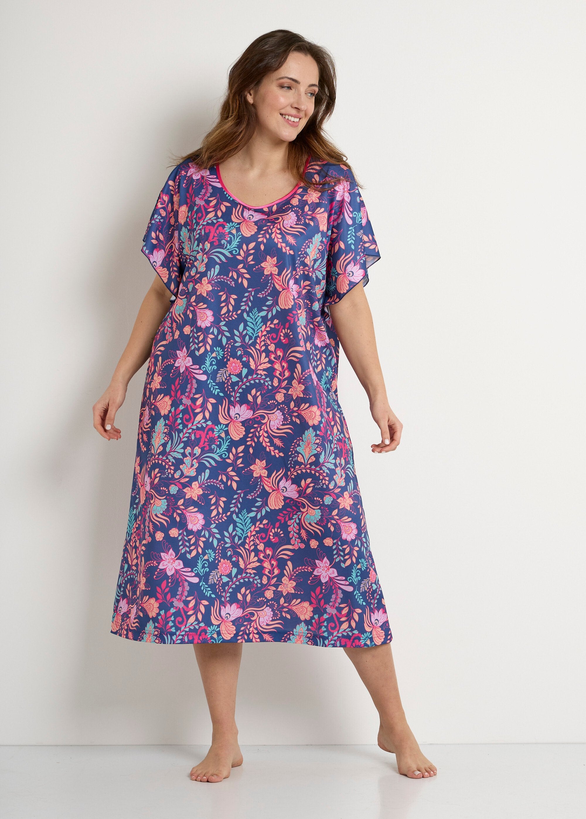 Vestido_de_azafata_largo_raso_estampado_flores_fondo_marino_FA1_curvy