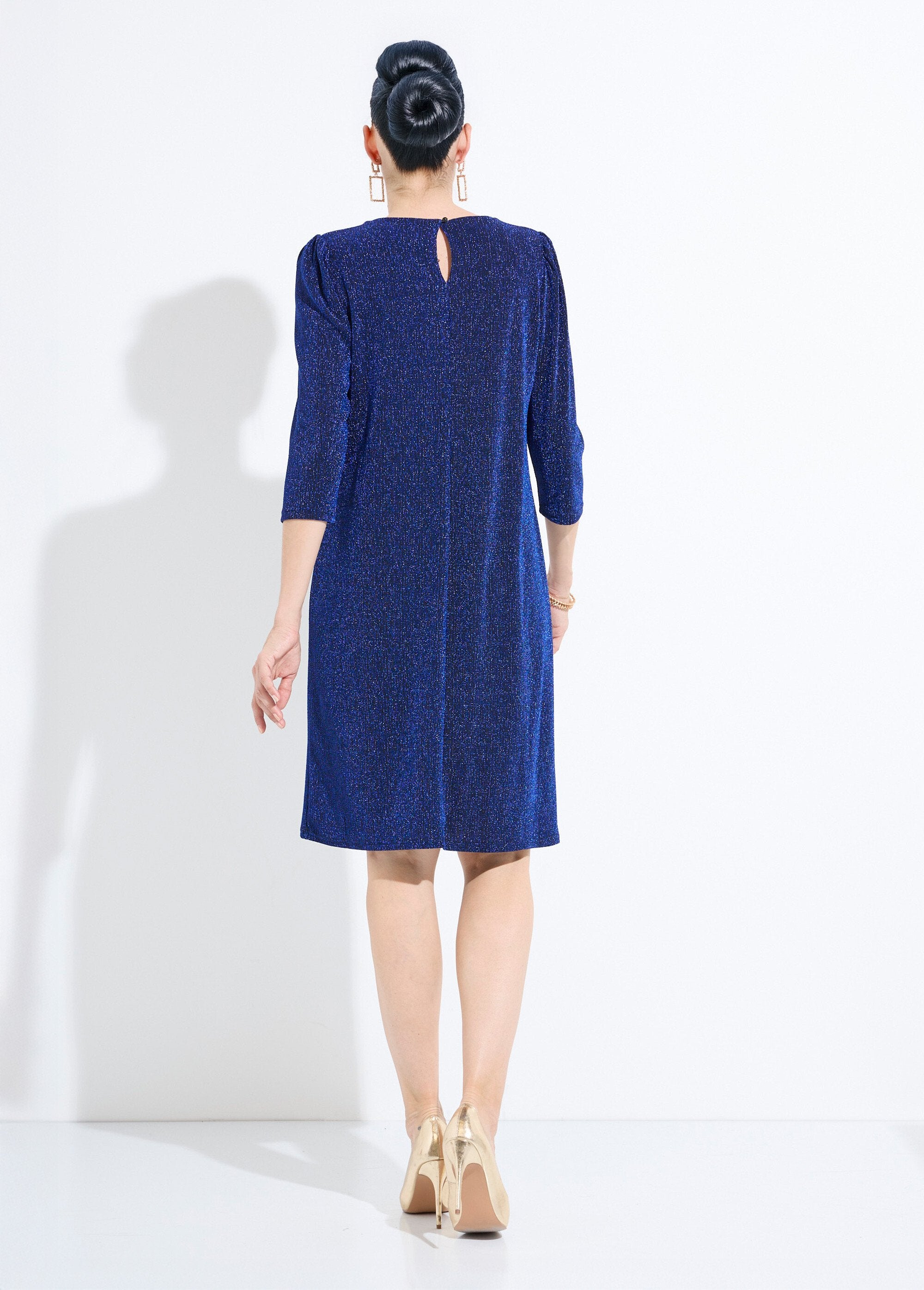 Vestido_corto_recto_de_punto_metalizado_brillante_Azul_DO1_slim
