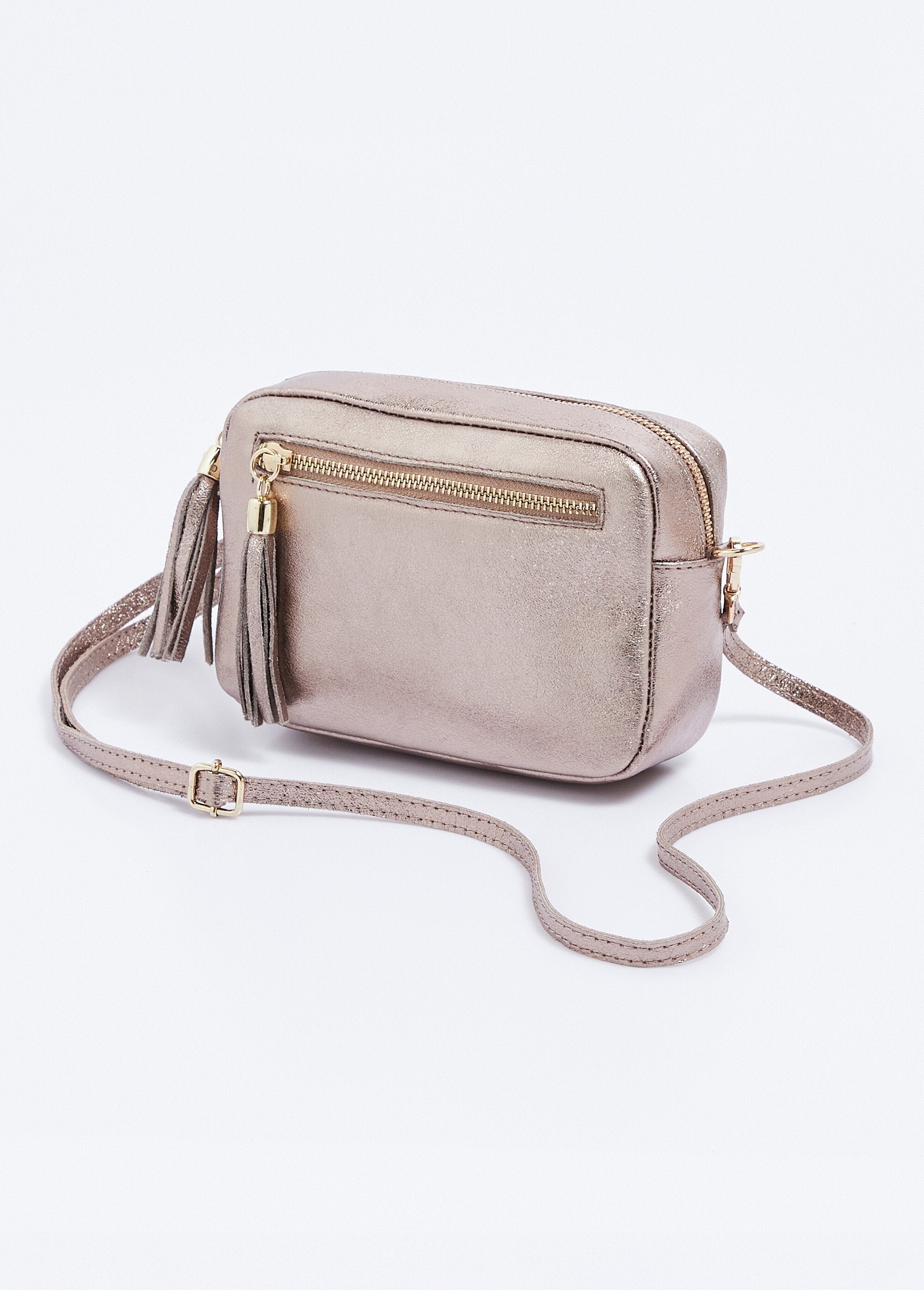 Bolso_de_hombro_rectangular_con_cremallera_en_piel_granulada_mordore_FA1_slim