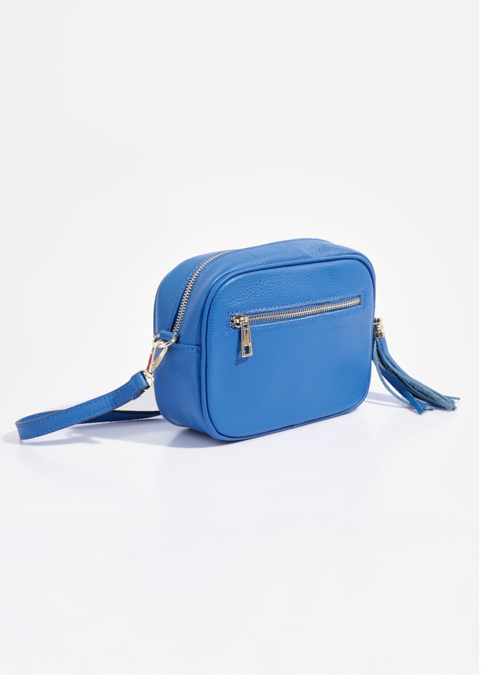 Bolso_de_piel_con_cremallera_y_bandolera_extraíble._azul_real_DE1_slim