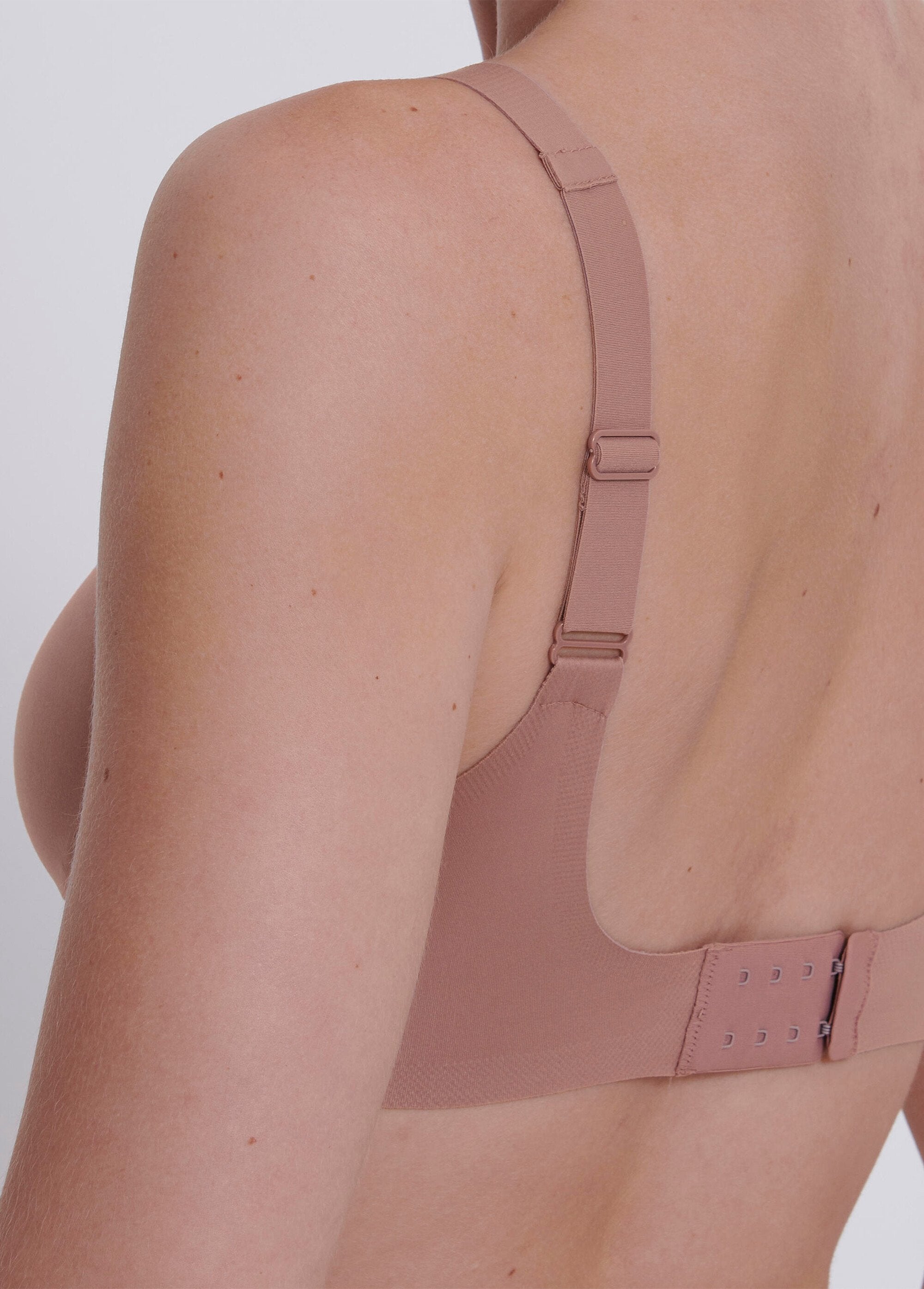 Sujetador_suave_Zero_Feel_Visón_DO1_slim