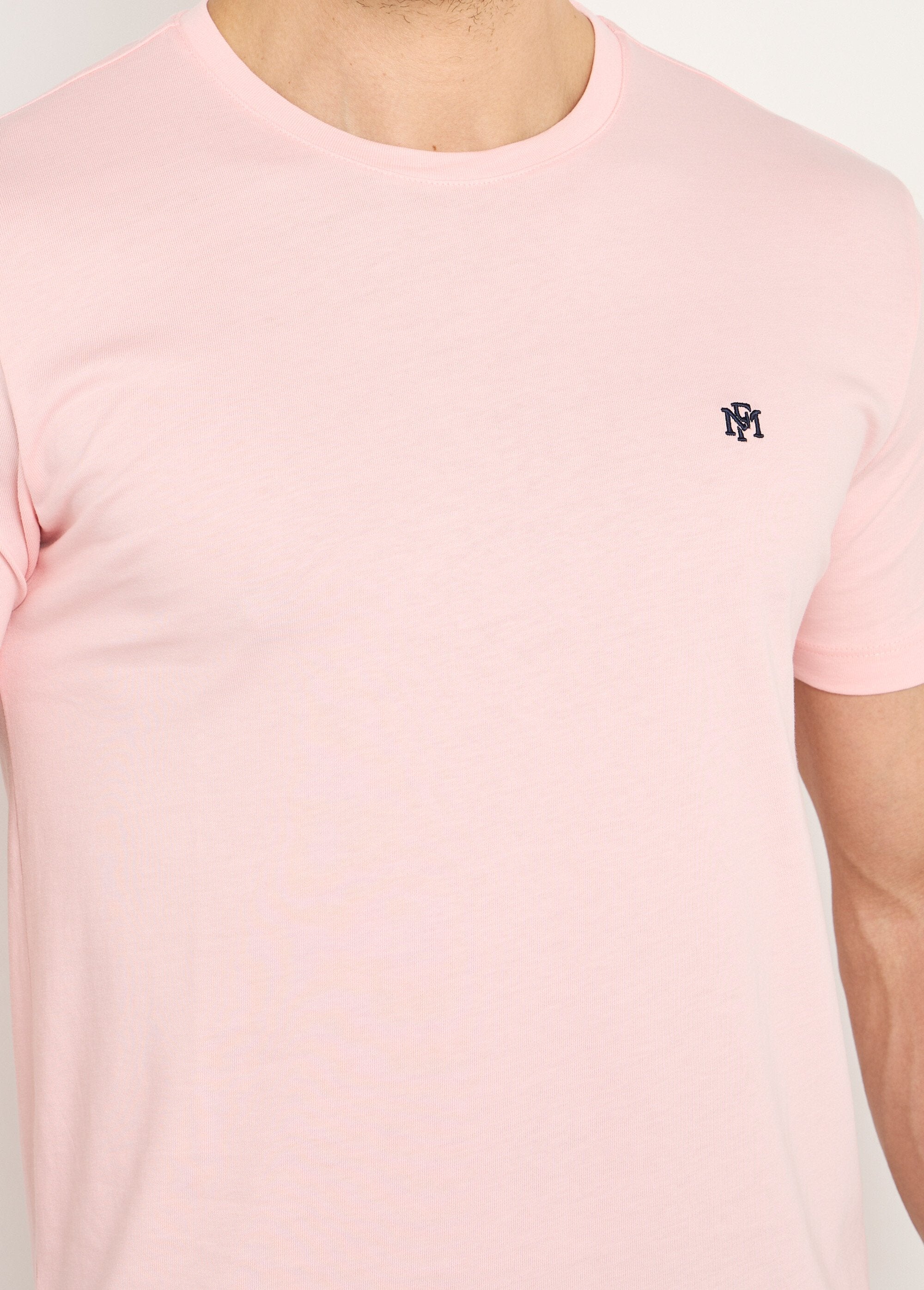 Camiseta_de_cuello_redondo_bordada_de_manga_corta_Rosa_pálido_DE1_slim