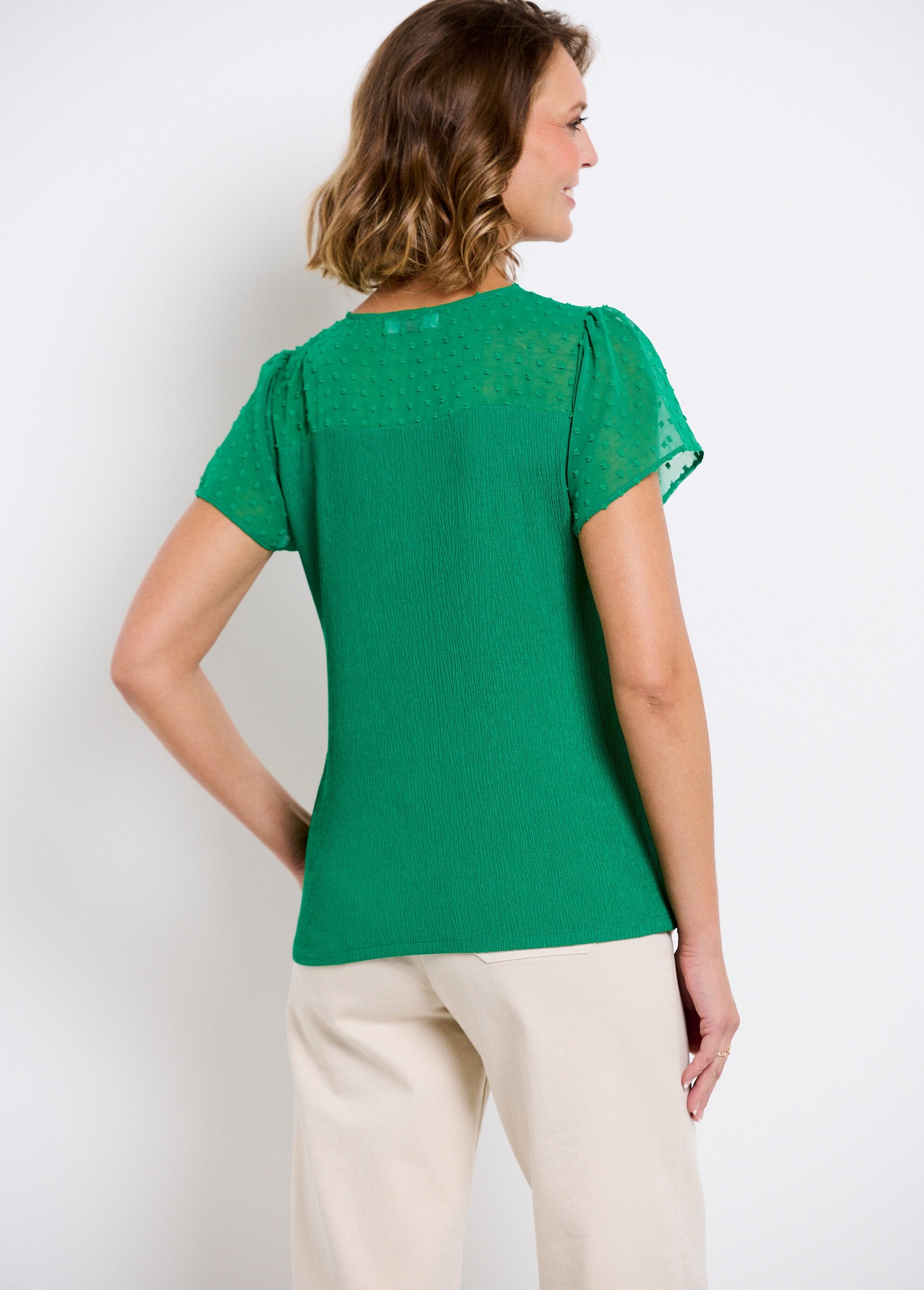 Camiseta_de_raso_de_manga_corta_con_cuello_en_V_Verde_DO1_slim