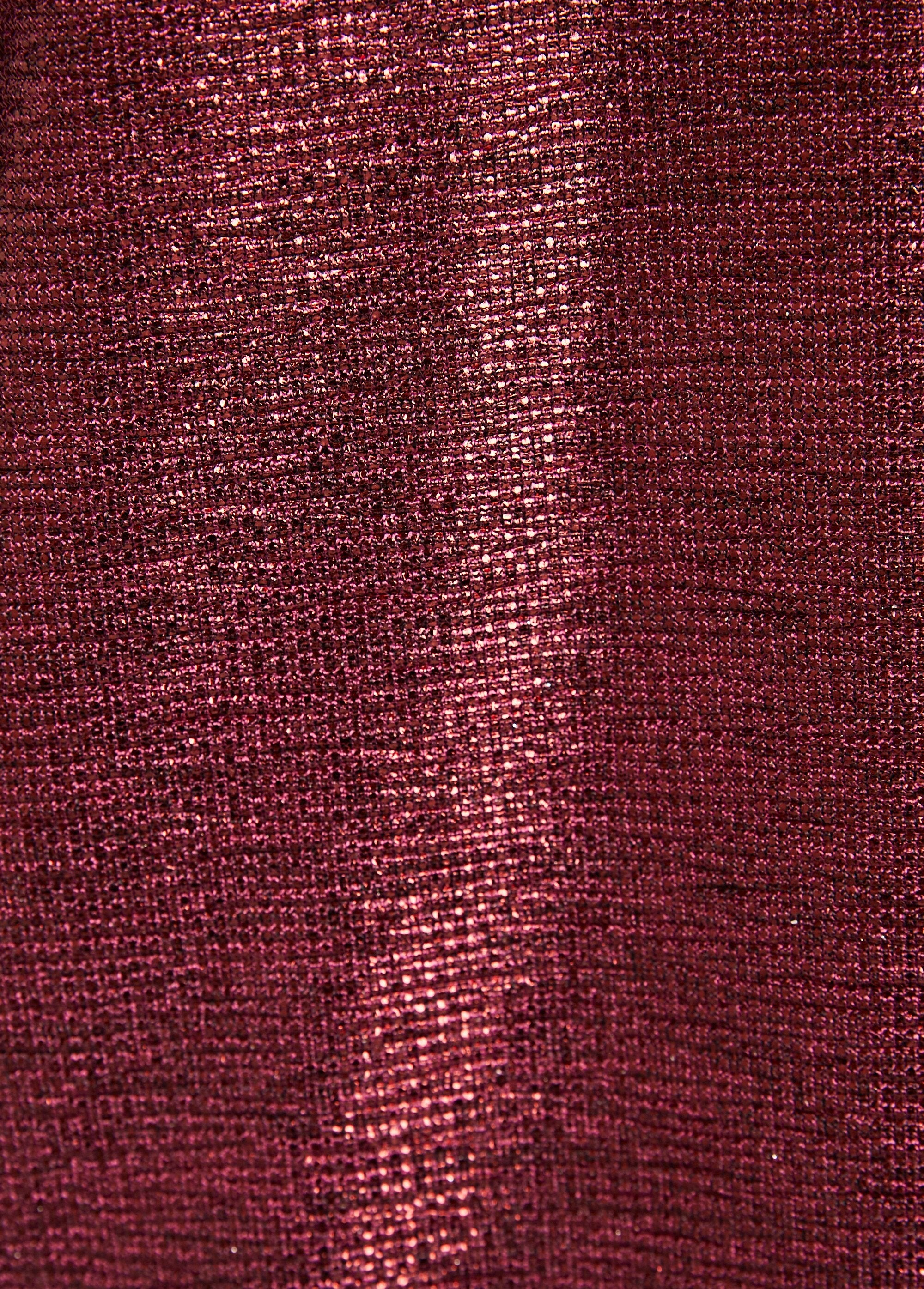 Camiseta_holgada_de_largo_medio_en_punto_brillante_con_cuello_en_V_Frambuesa_DE4_slim