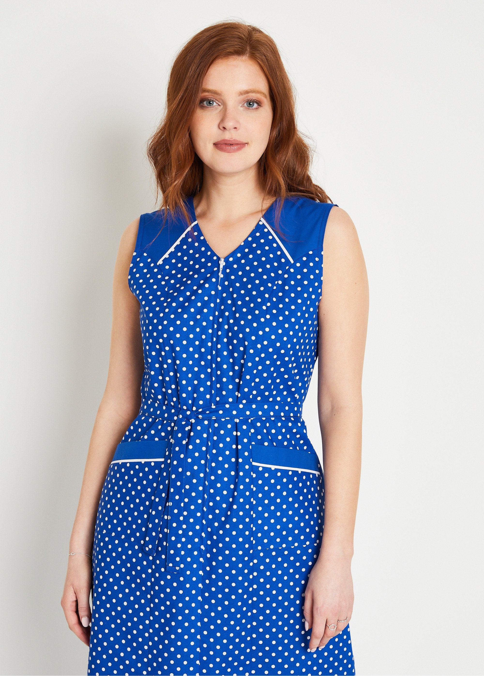 Delantal_sin_mangas_y_con_cremallera_de_cuadros_vichy_Azul_DE2_slim