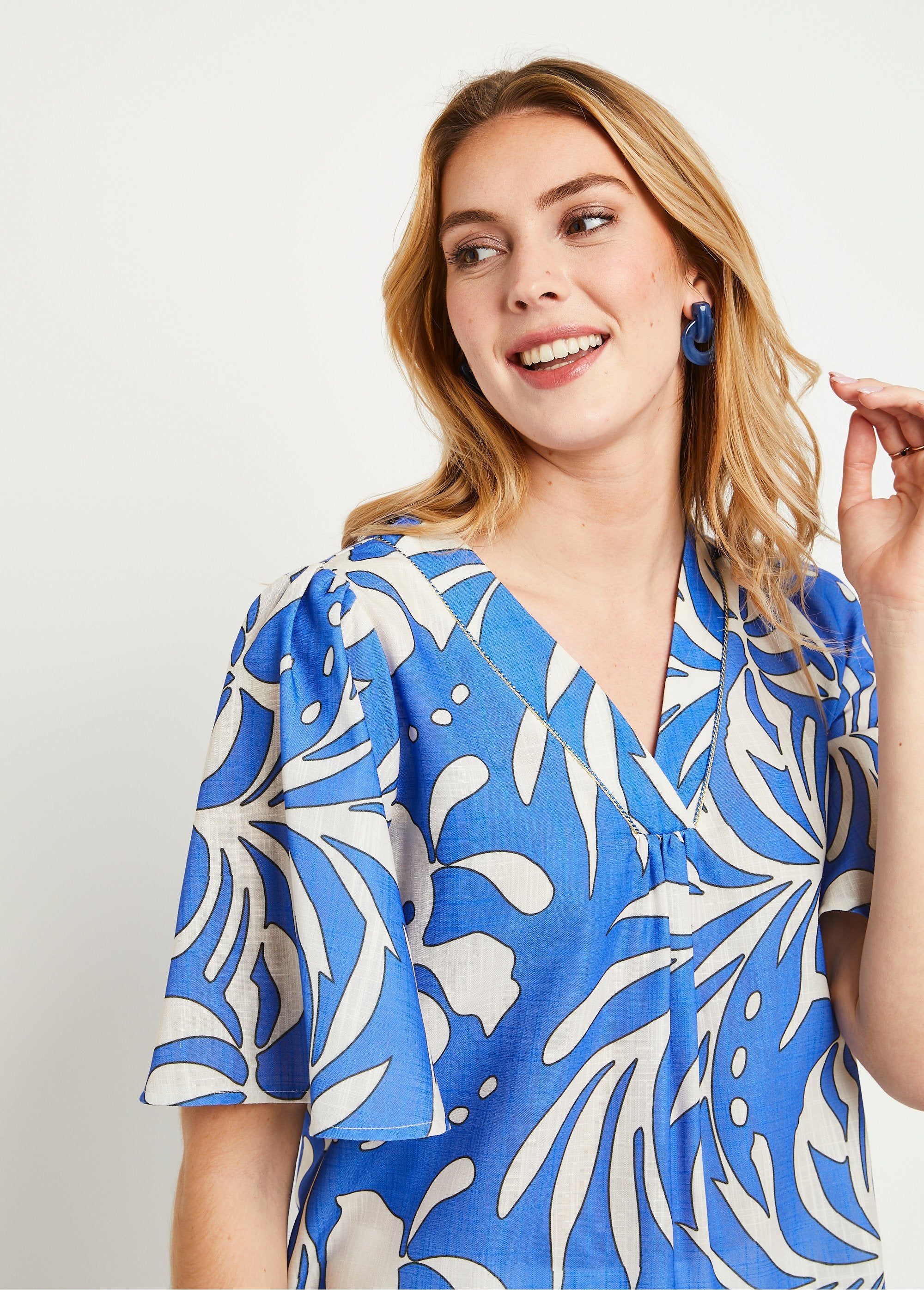 Túnica_larga_y_holgada_Azul_y_crudo_DE1_slim