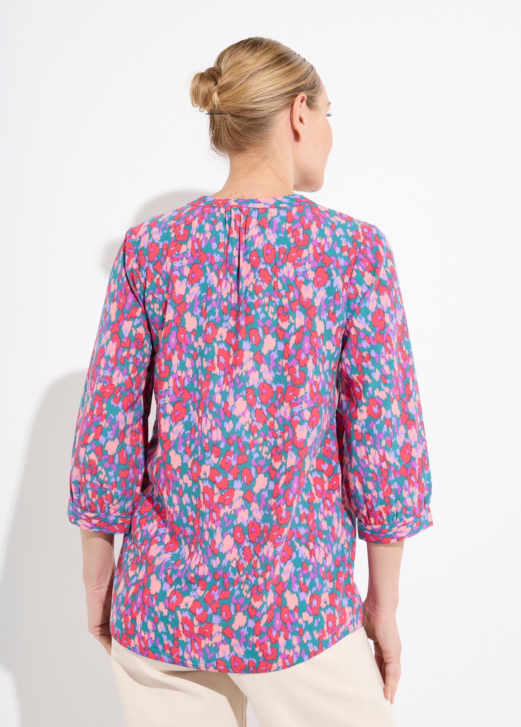 Túnica_holgada_abotonada_con_mangas_largas_3/4_verde_y_rosa_DO1_slim