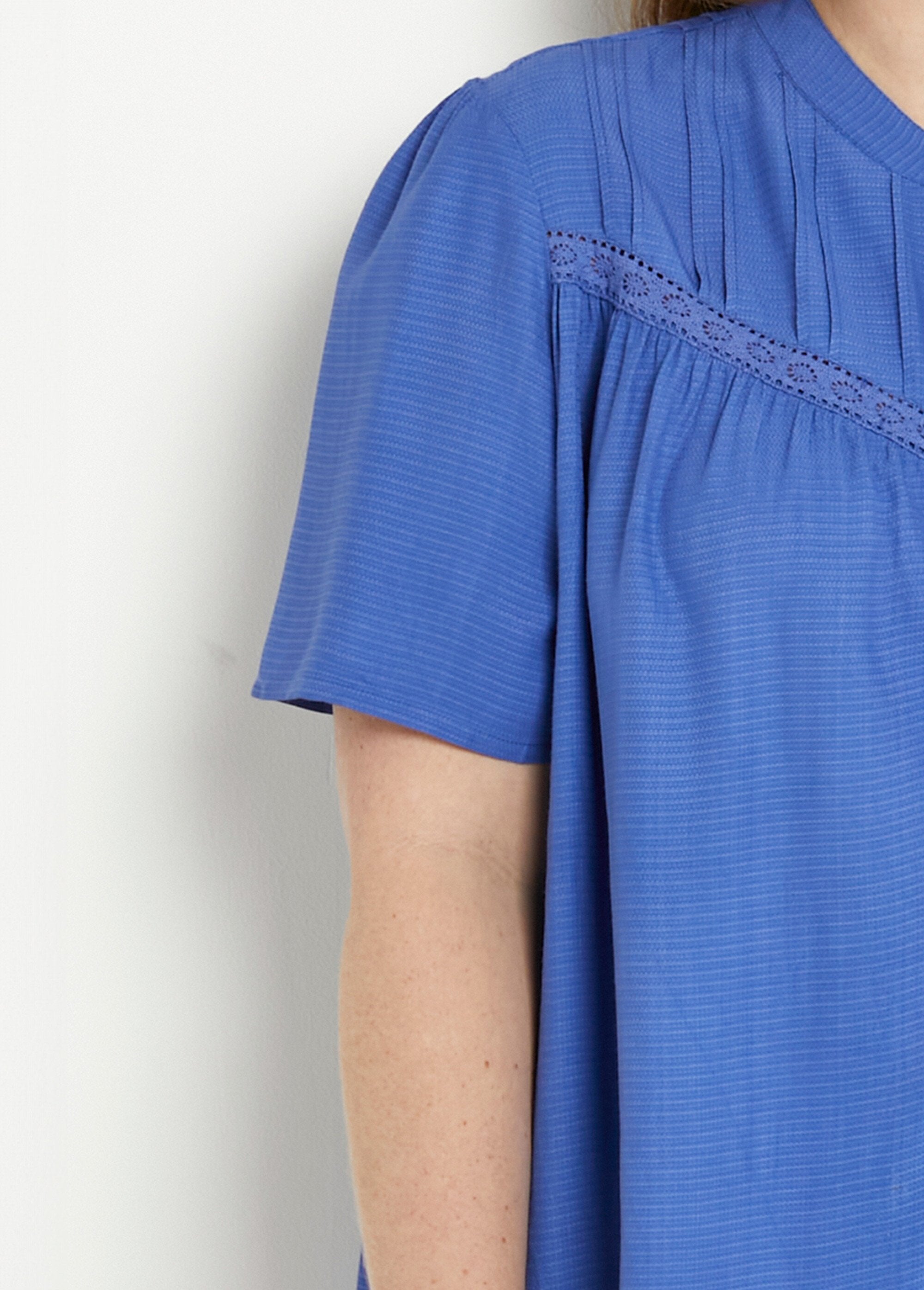 Túnica_estampada_con_mangas_de_murciélago_Azul_DE1_curvy