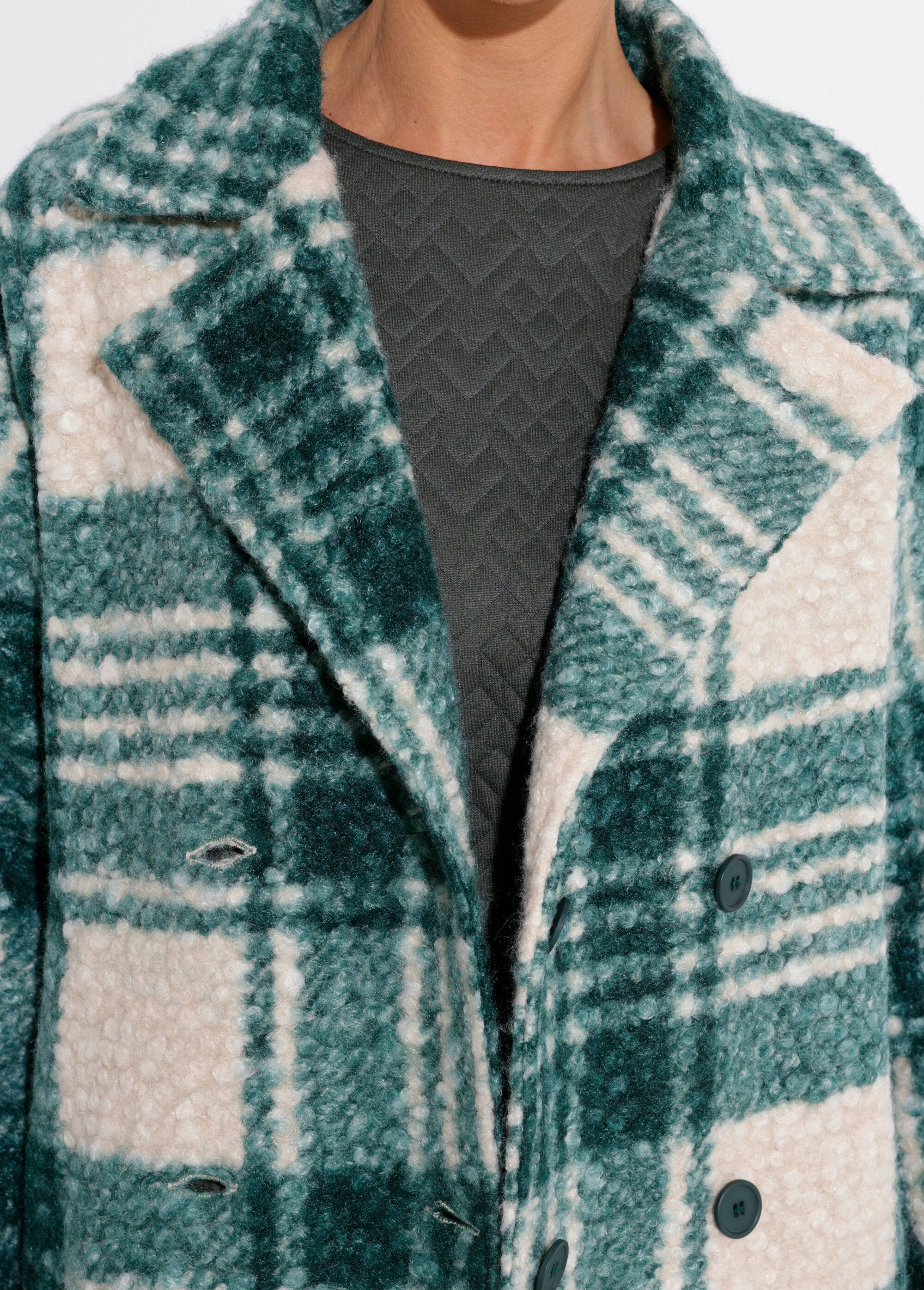 Chaquetón_largo_a_cuadros_estilo_lana_bouclé_Verde_y_crudo_DE1_slim