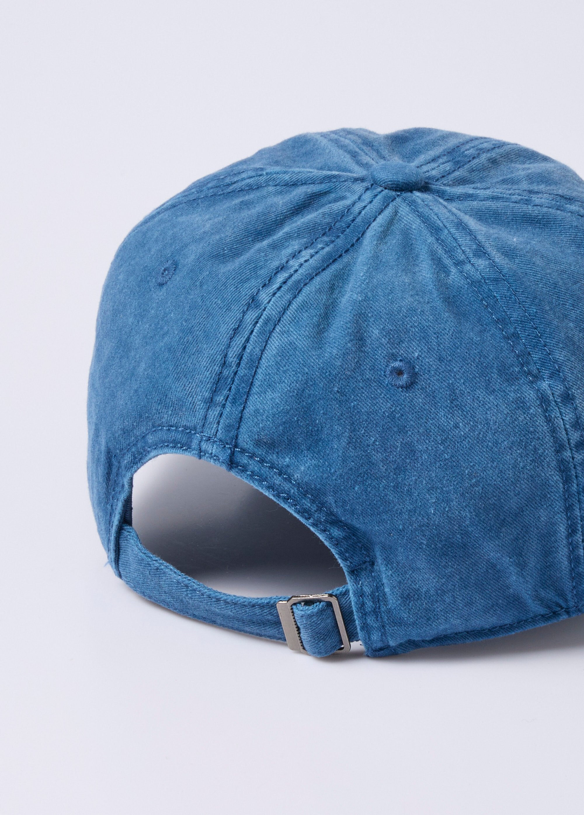 Gorra_de_hombre_en_lona_vaquera_de_color_Azul_DO1_slim
