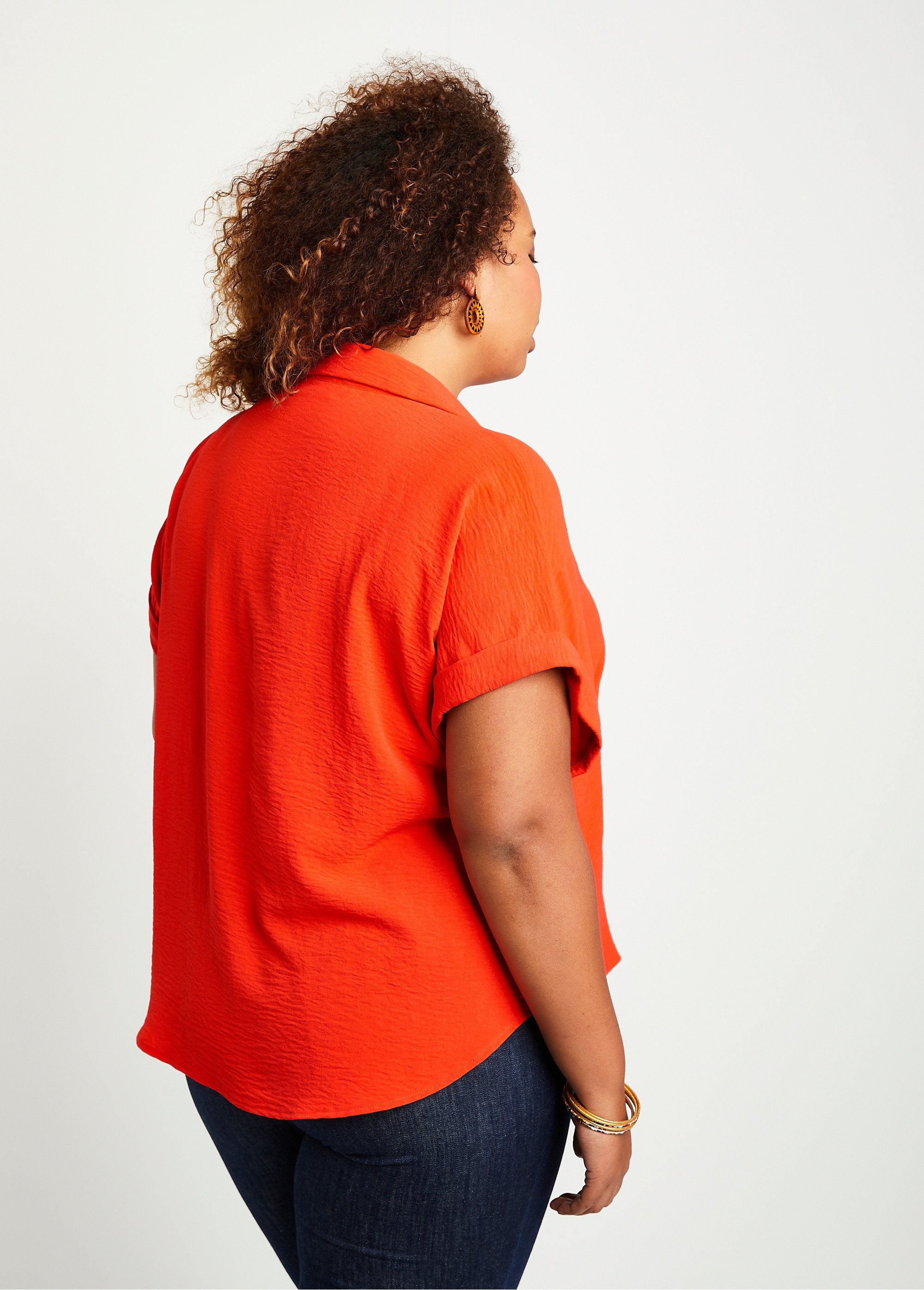 Blusa_lisa_de_manga_corta_naranja_DO1_curvy