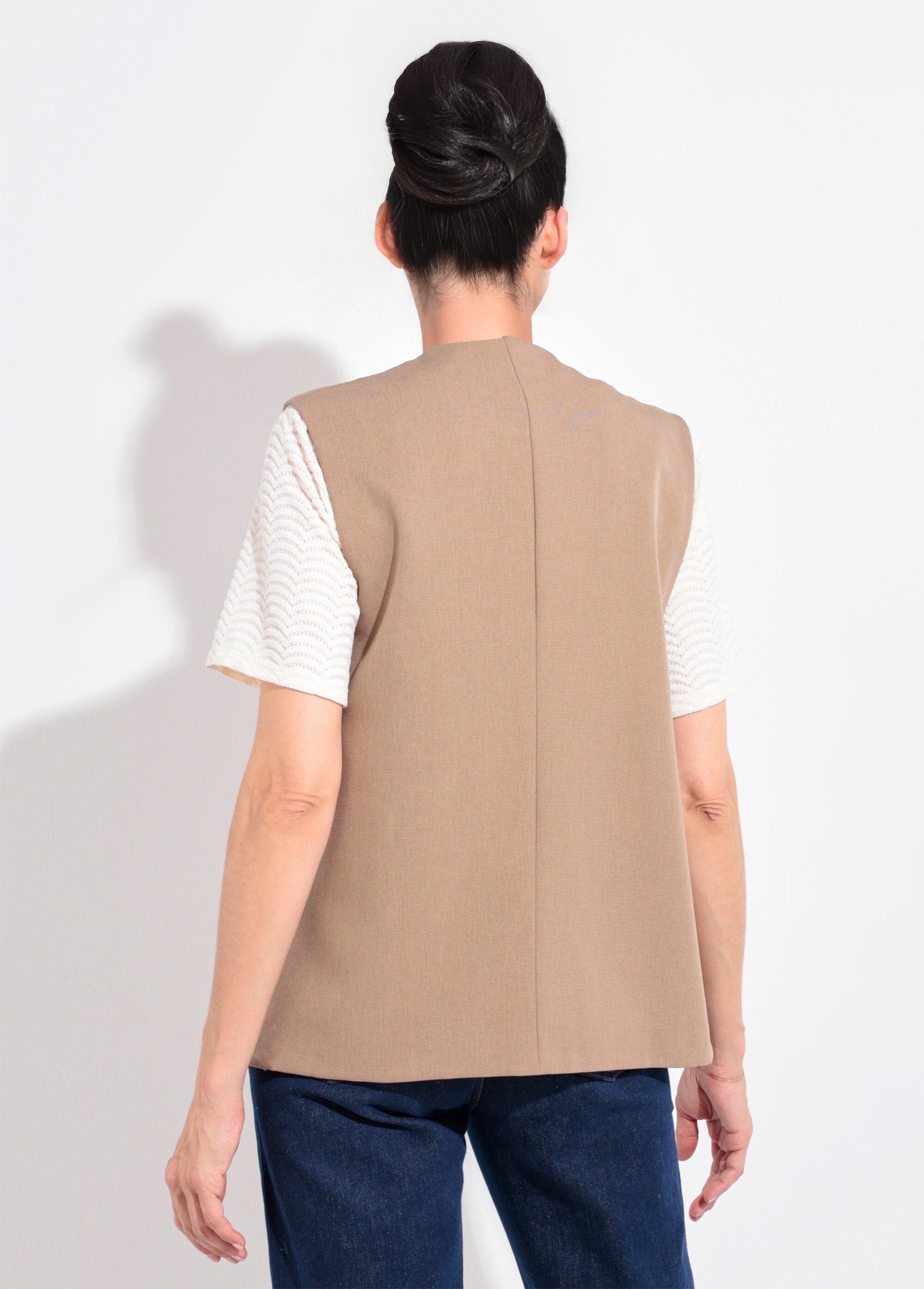 Gilet_costume_sans_manches_bouton_côtés_Beige_DO1_slim