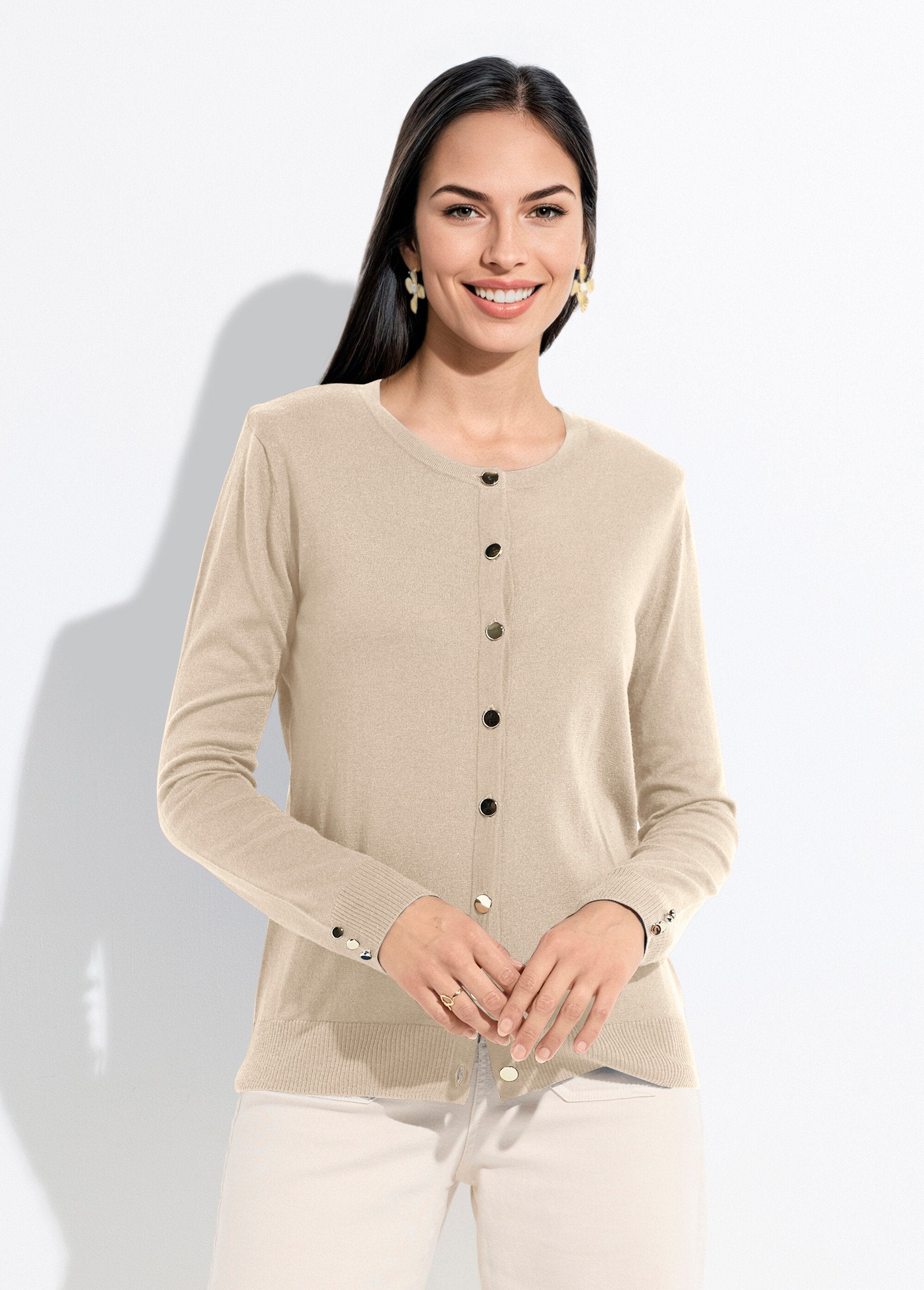 Cárdigan_fino_de_cuello_redondo_abotonado_en_jersey_liso_con_lana_merino_Cadena_FA1_slim