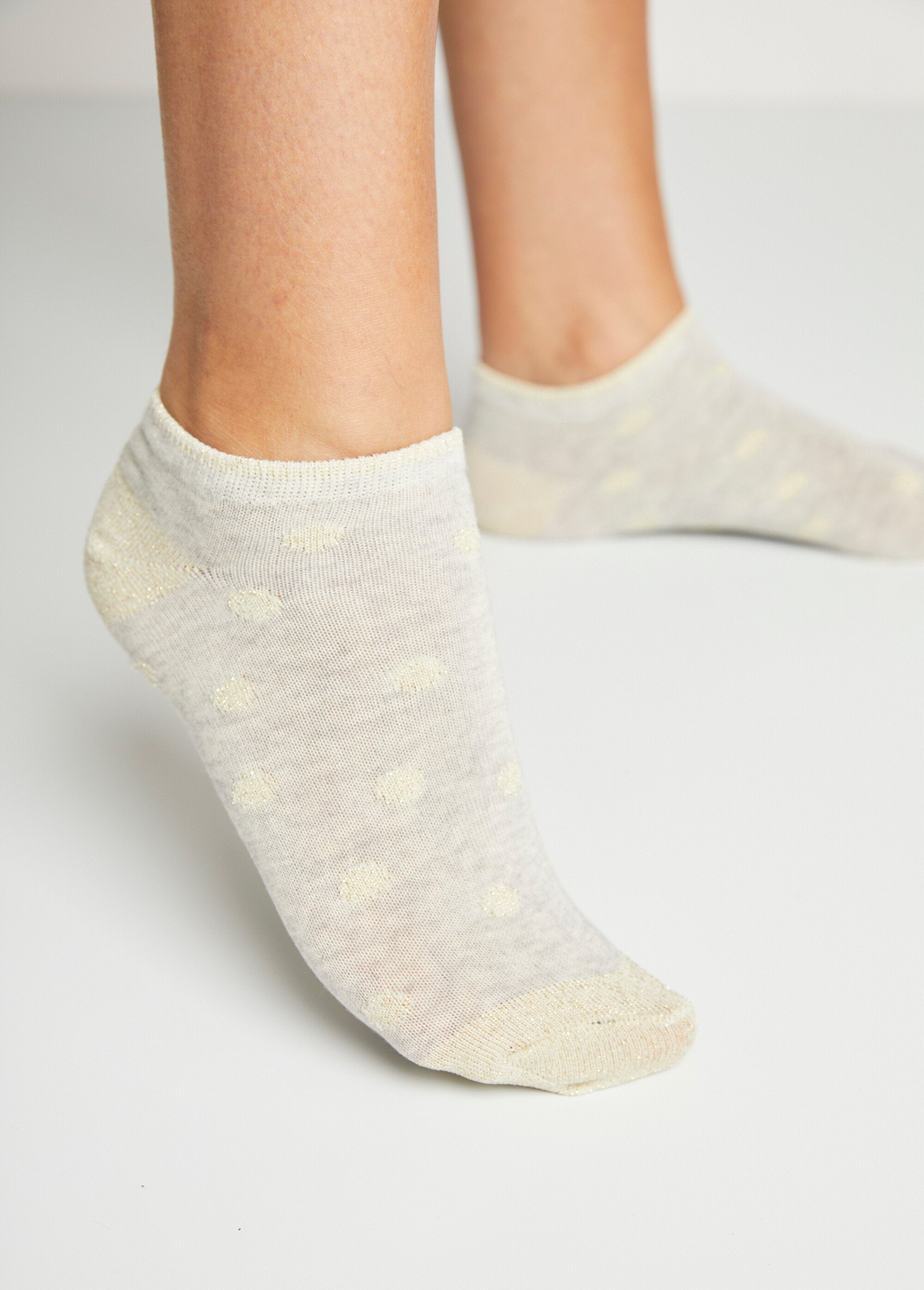 Calcetines_discretos_con_lurex_Lote_surtido_de_grises_3_DE1_slim