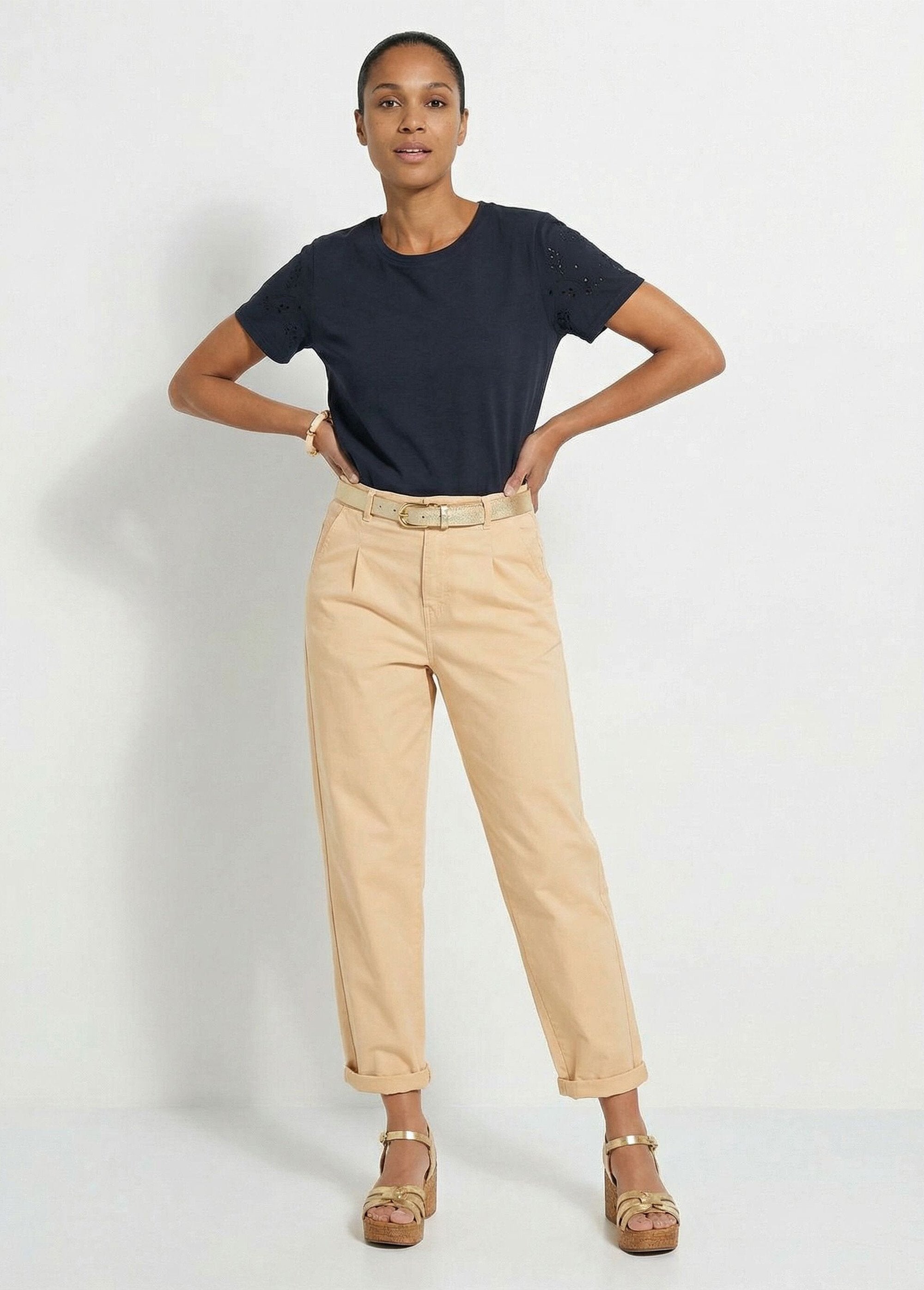 Jean_couleur_coupe_carotte_taille_haute_stretch_Beige_SF1_slim