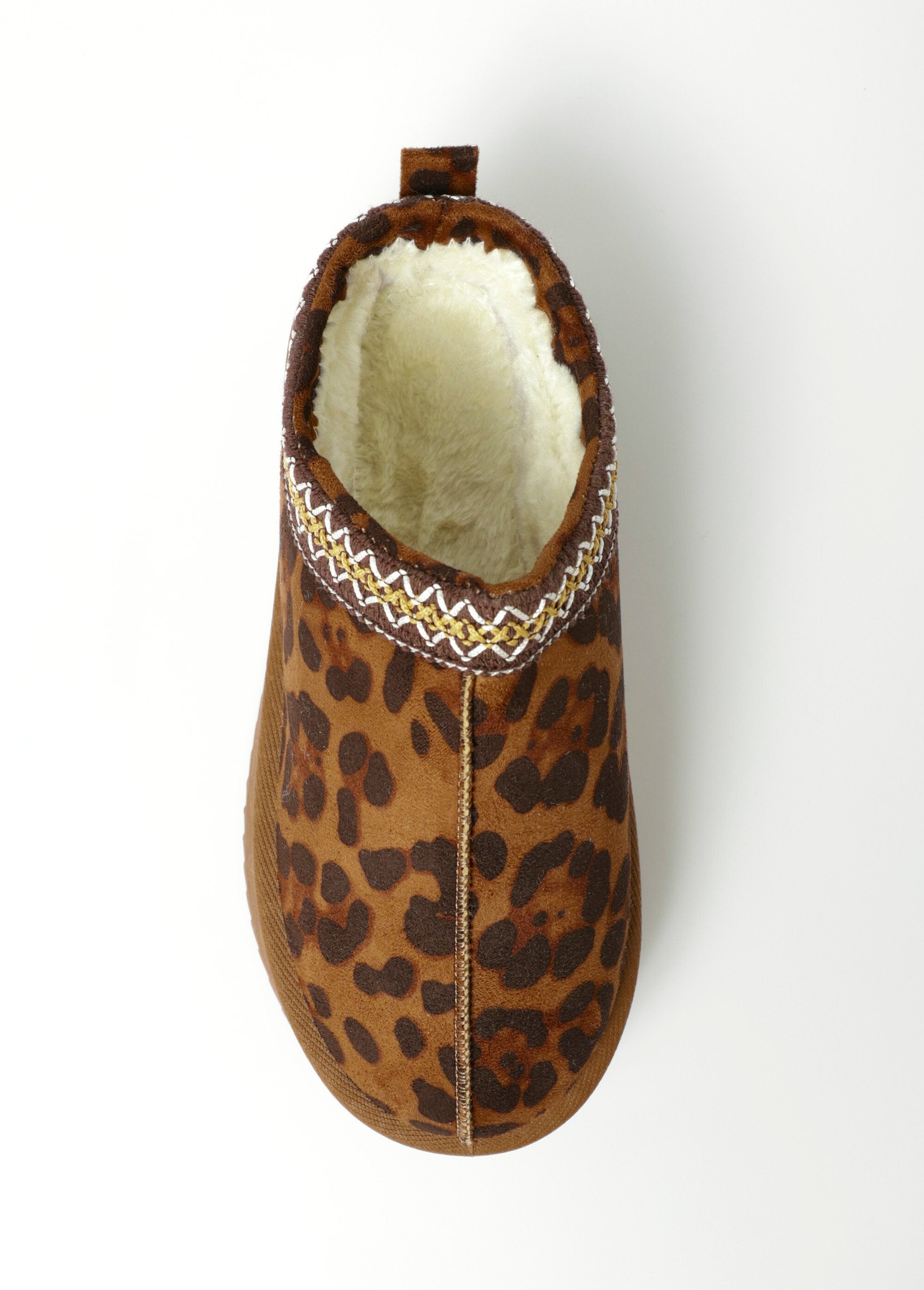 Mules_efecto_ante_con_cuña_y_forro_de_piel_Leopardo_OV1_slim