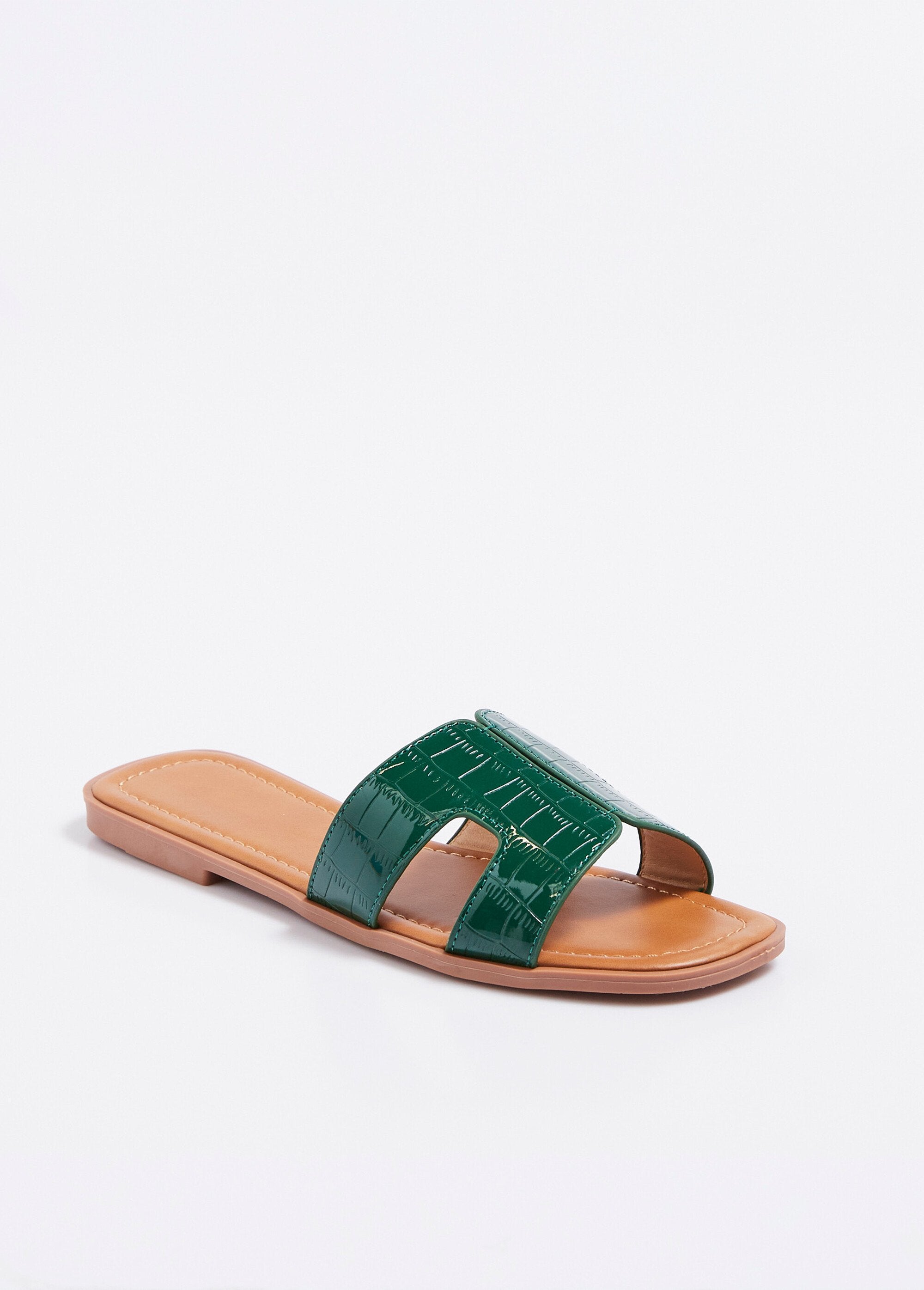 Mules_plates_vernies,_imitation_croco_Vernis_vert_FA1_slim