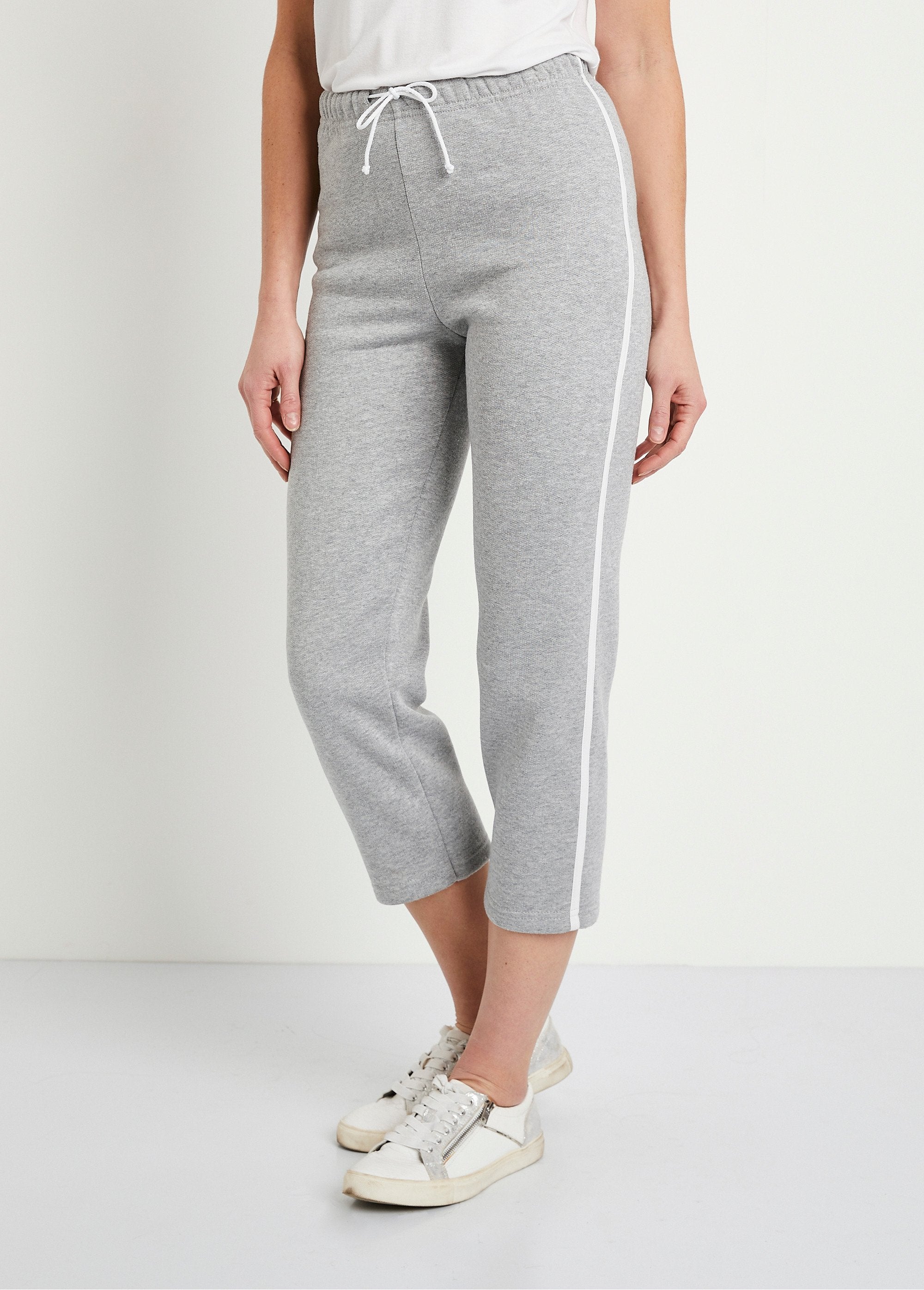 Pantalones_cortos_de_estar_por_casa_con_rayas_laterales_Gris_jaspeado_FA2_slim