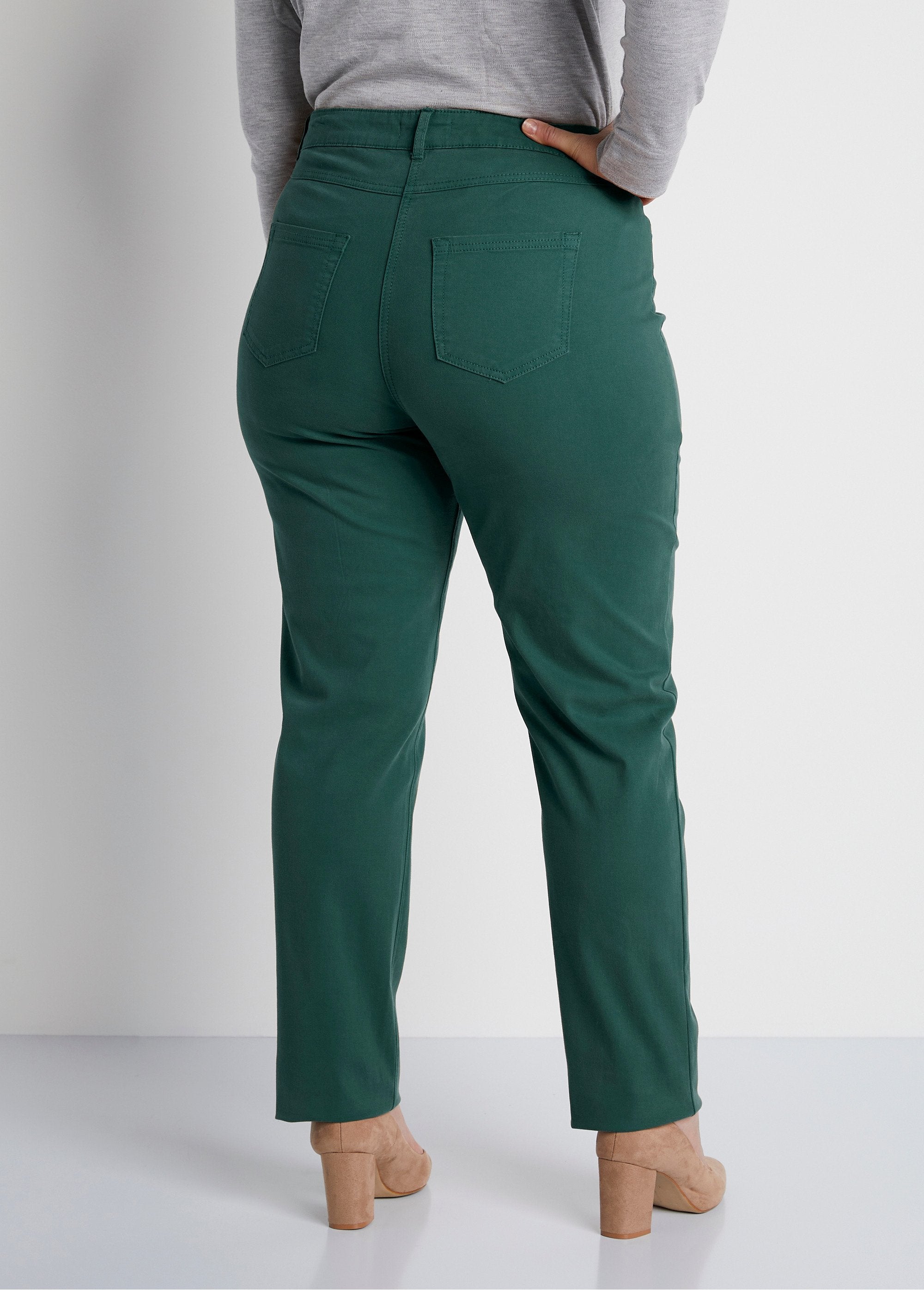 Pantalón_recto_de_cinco_bolsillos_de_algodón_elástico_Verde_DO1_curvy