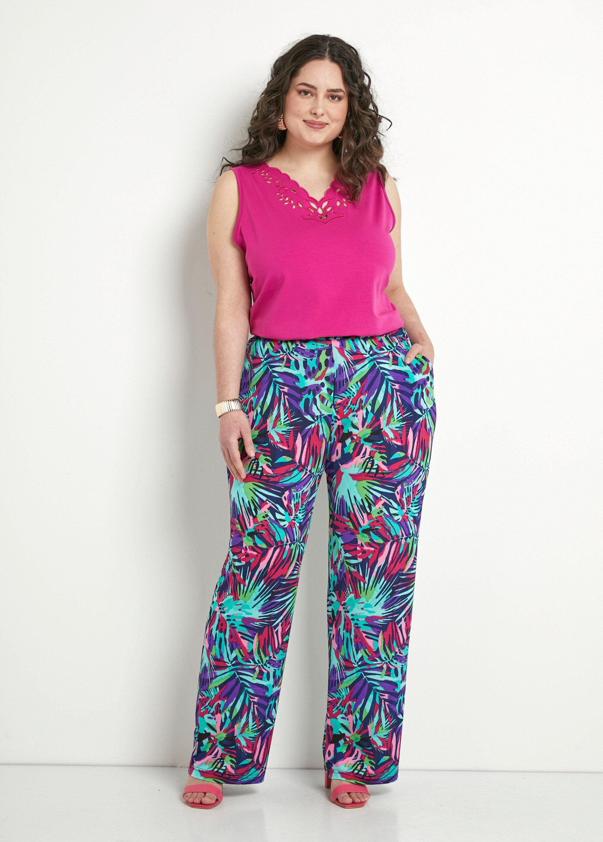 Pantalón_holgado_estampado_con_cintura_elástica_Multicolor_SF1_curvy