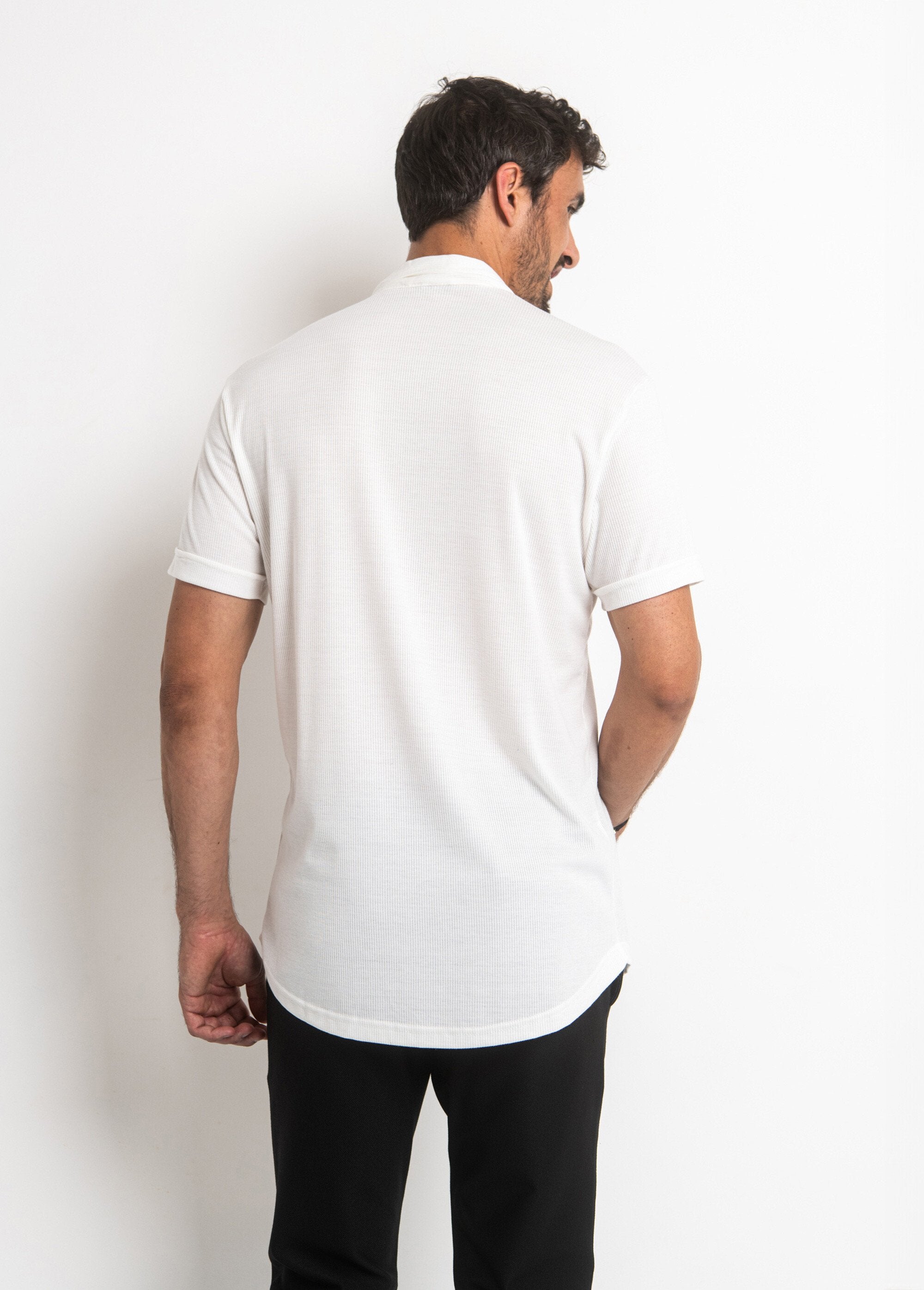 Polo_estilo_camisero_punto_canalé_fino_Blanco,_Blanca_DO1_slim