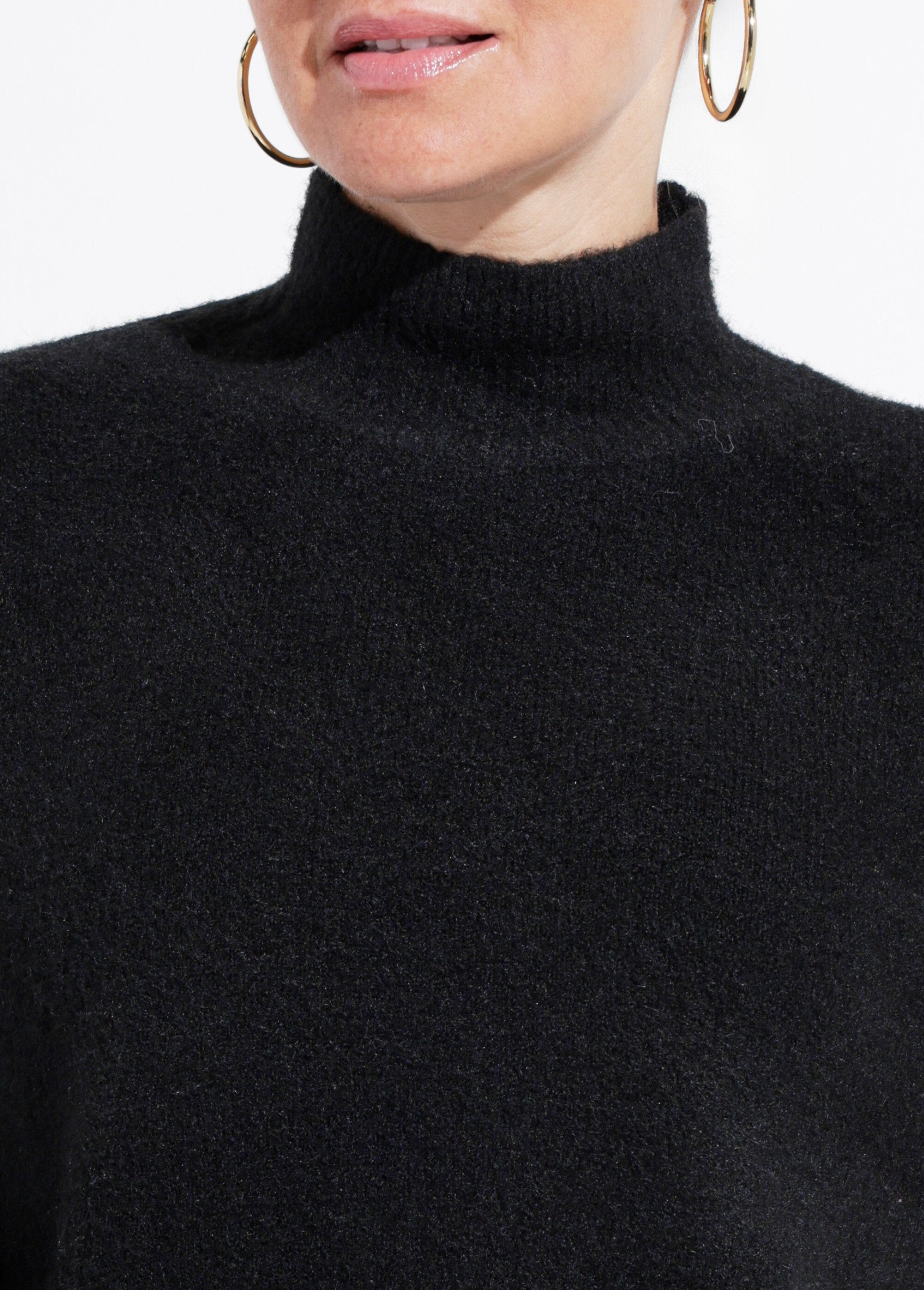 Suéter_de_cuello_alto_de_punto_esponjoso_Negro_DE1_slim