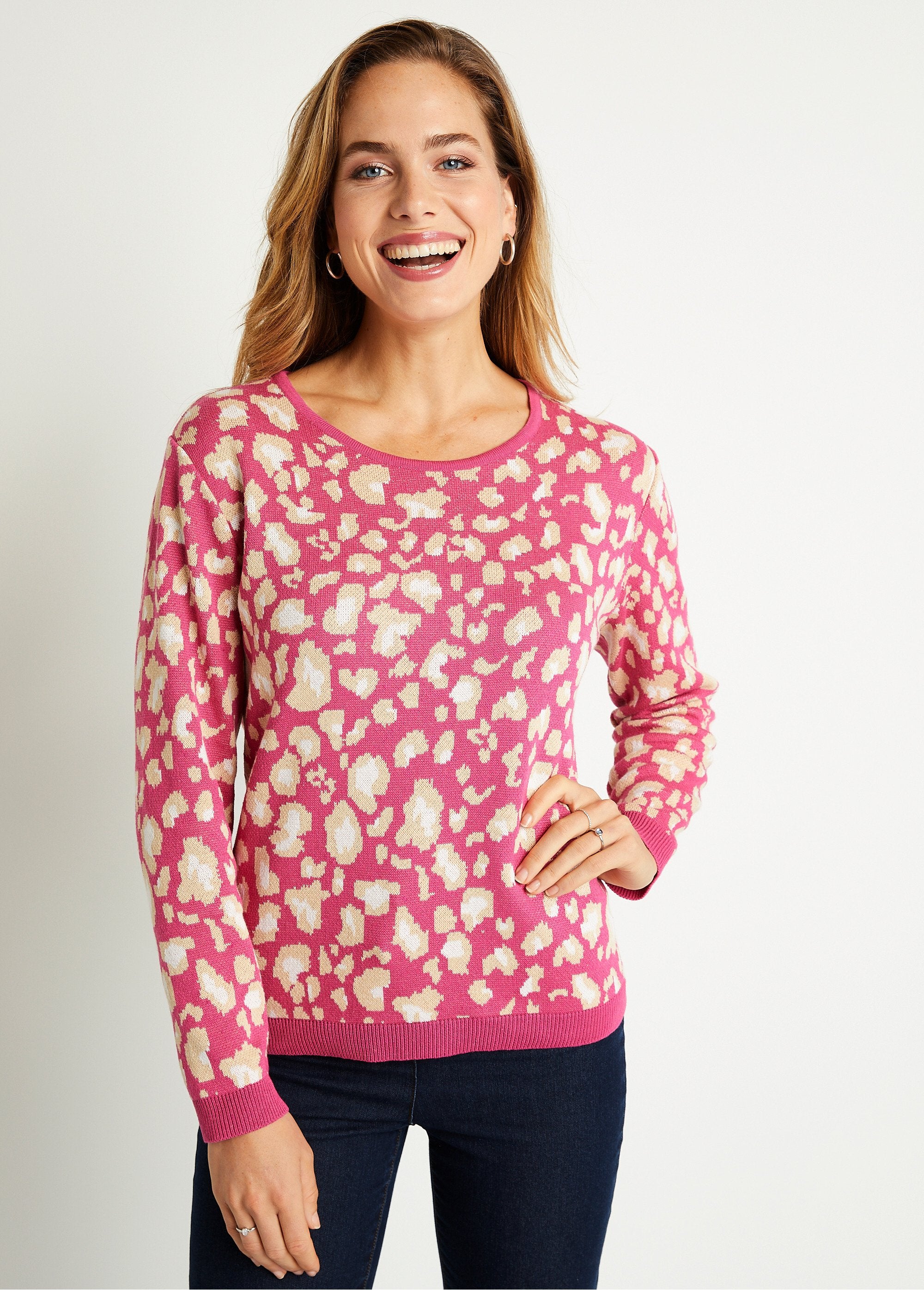 Jersey_cuello_redondo_estampado_leopardo_Rosa_FA1_slim