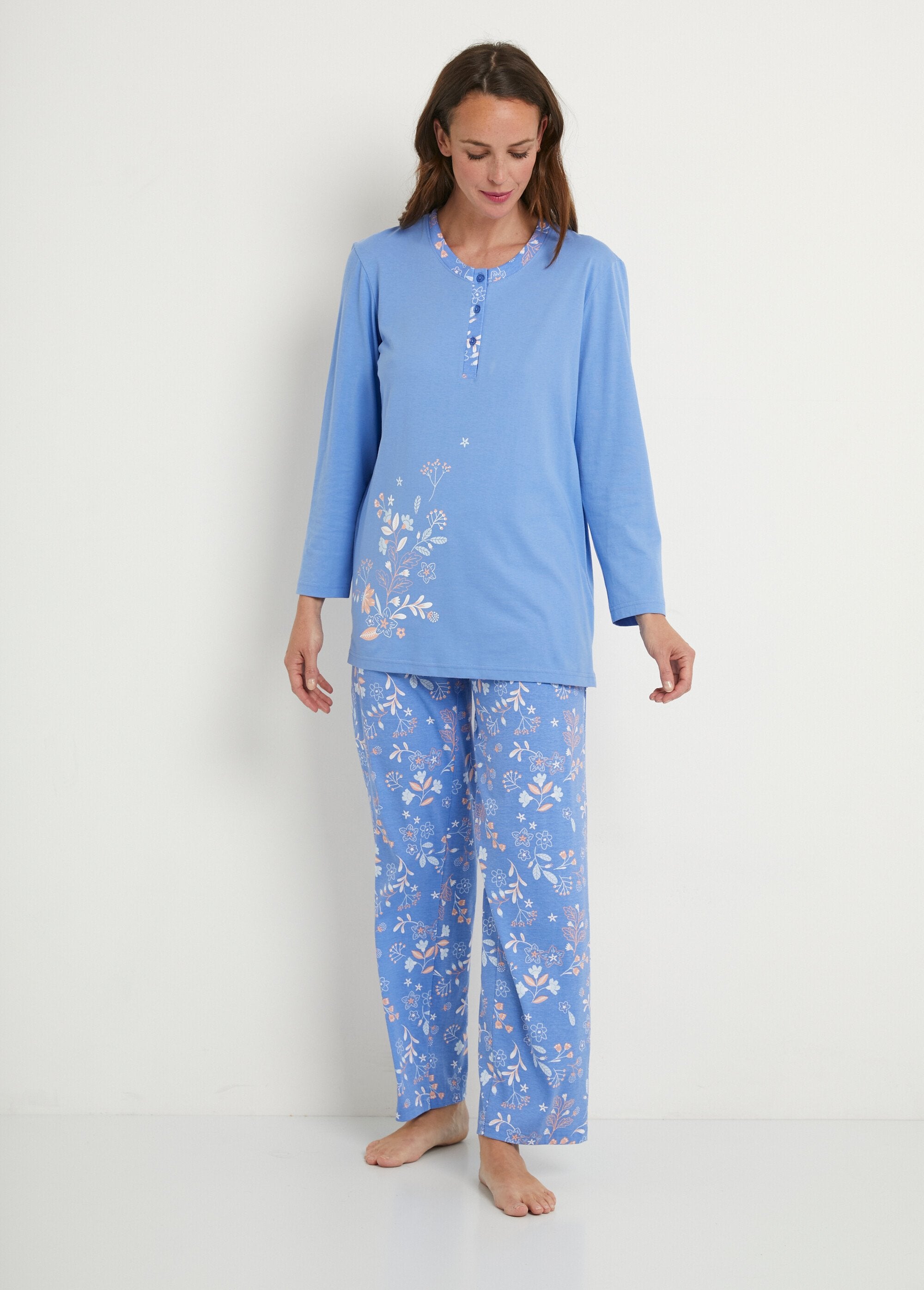 Pijama_de_manga_larga_de_algodón_floral_liso_Estampado_azul_y_rosa_FA1_slim