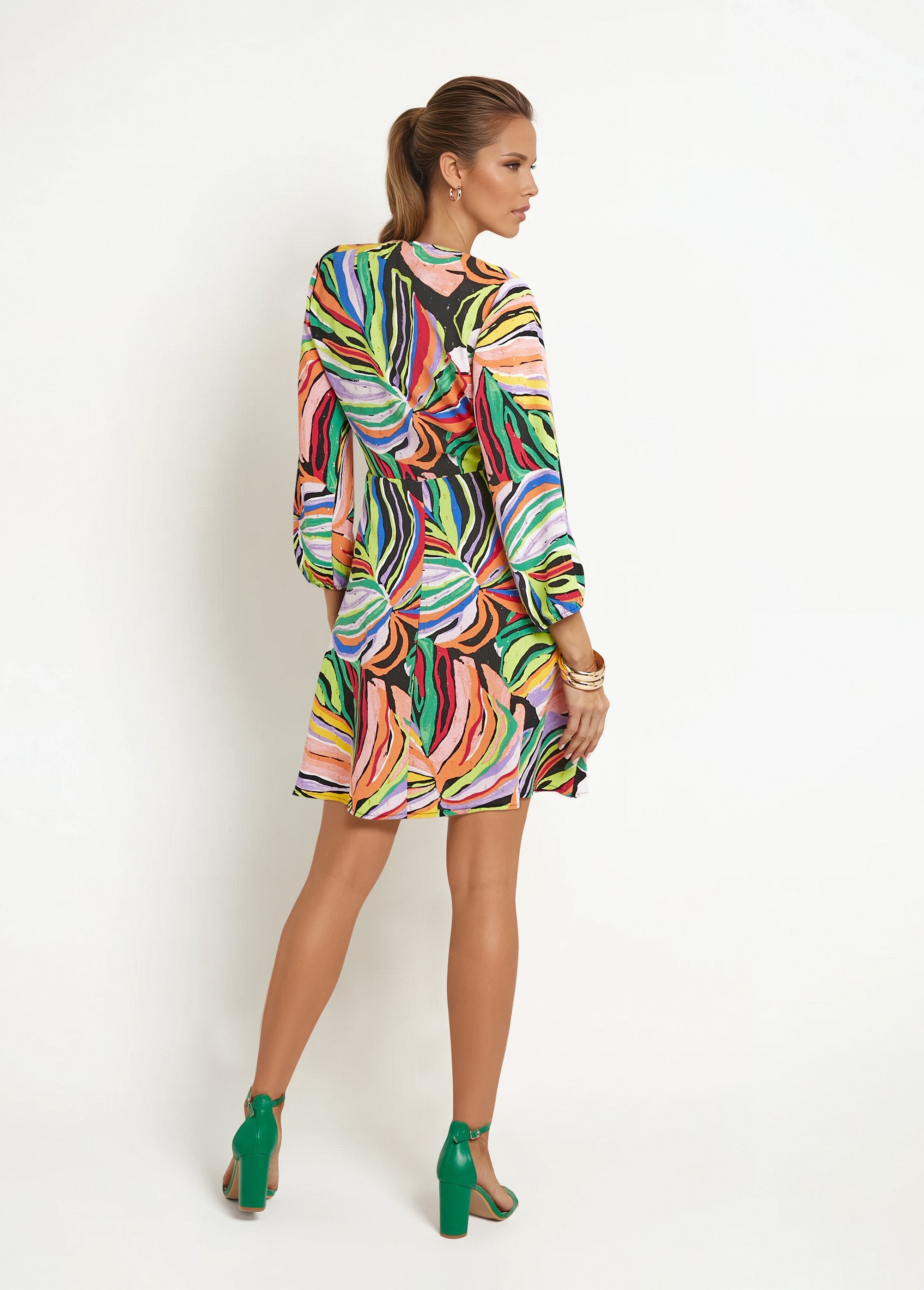 Vestido_corto_con_estampado_gráfico_de_follaje_Multicolor_DO1_slim