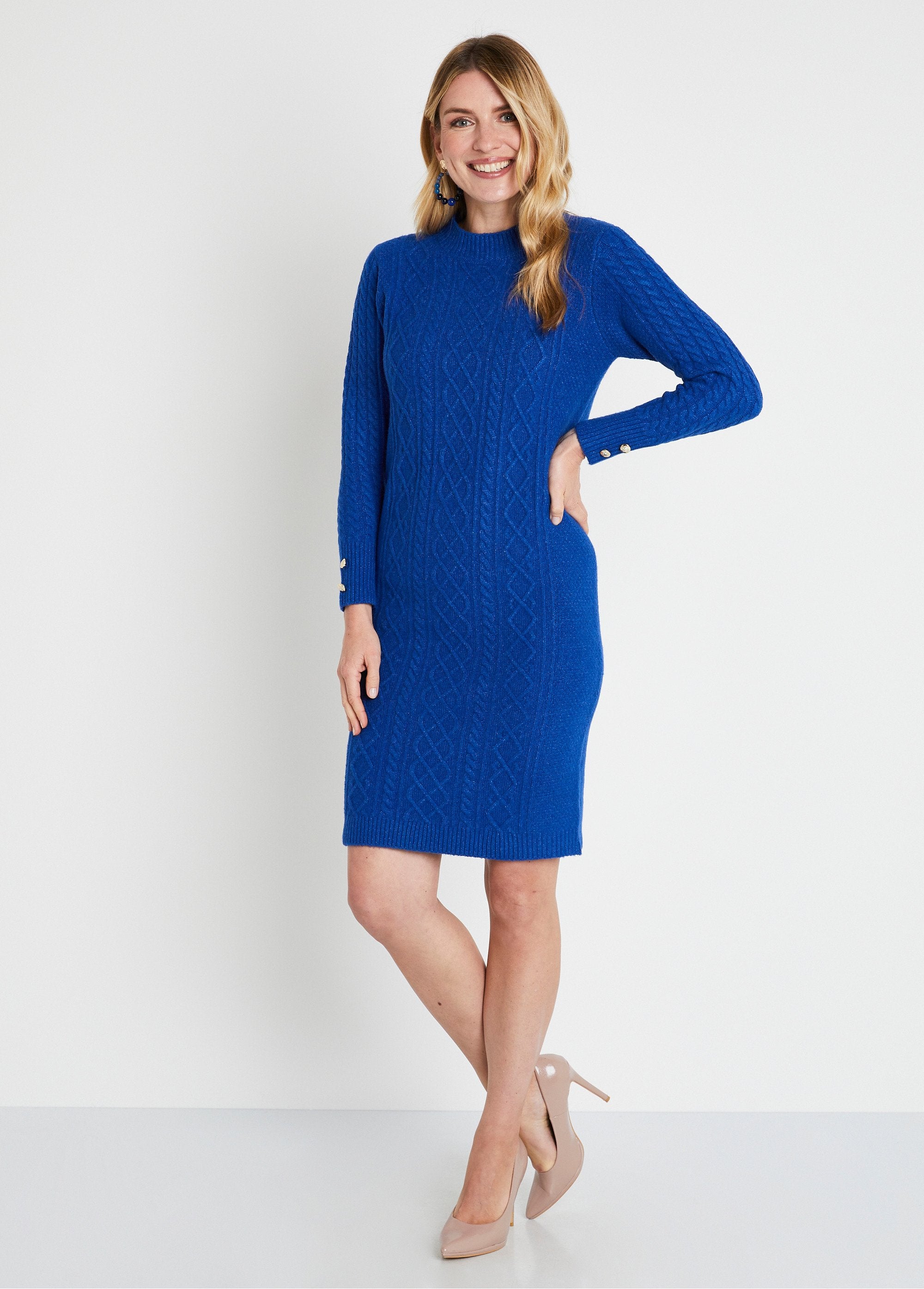 Vestido_corto_de_punto_liso_con_cuello_redondo_Bleu_FA1_slim