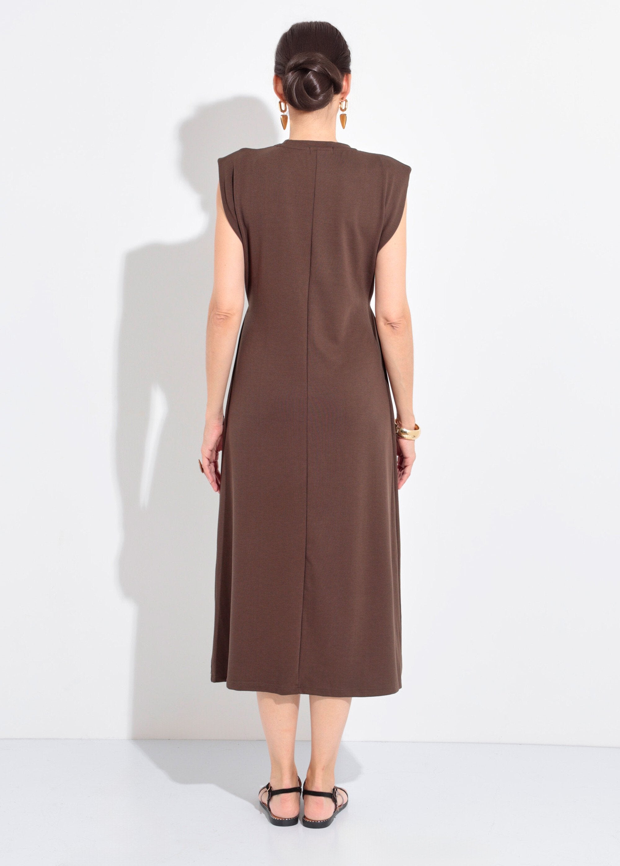 Robe_T-shirt_longue_unie_col_rond_Marron_DO1_slim